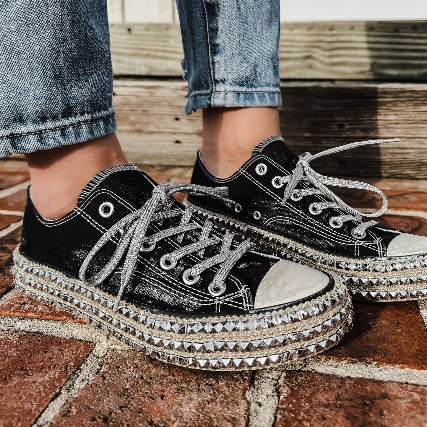 Billie Shoe (6-10) *Black