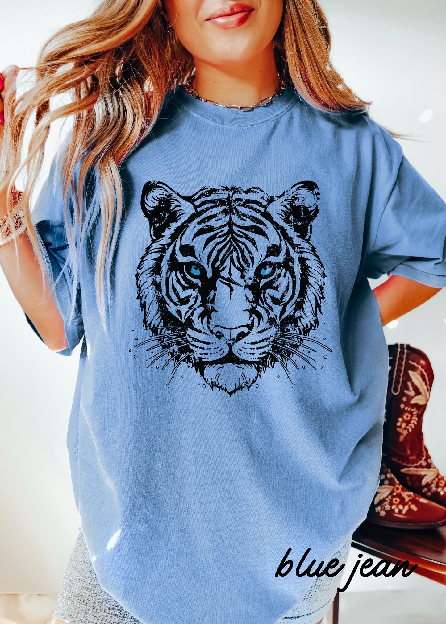 *Tiger Tee *8 Colors (S-3X)