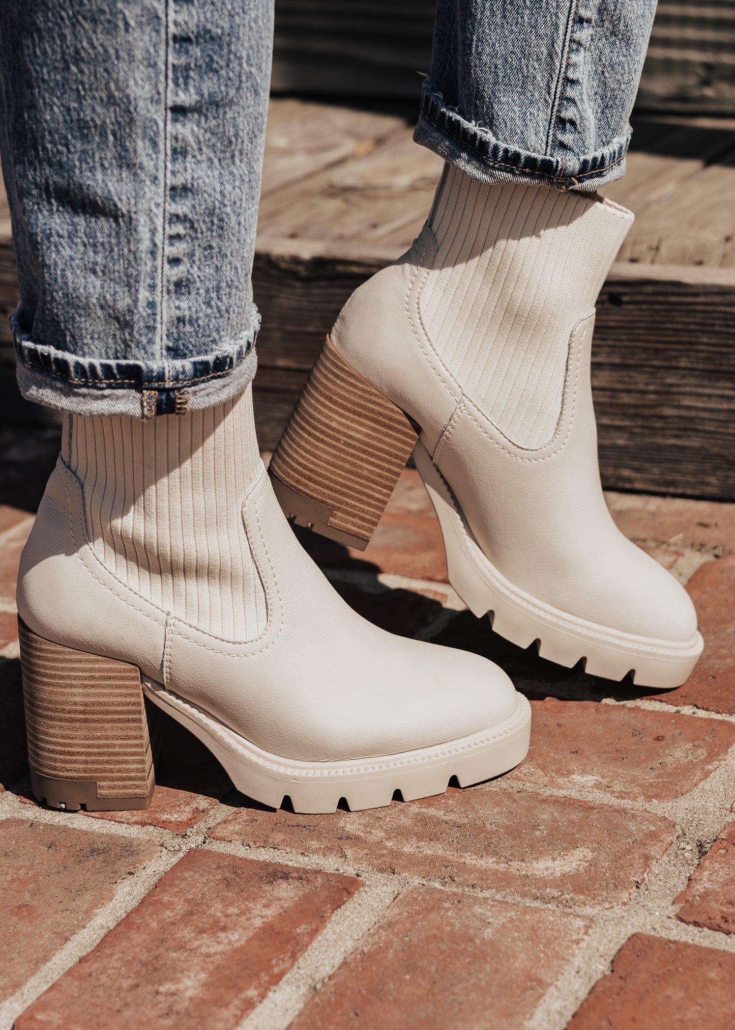 SIZE 6.5, 7, 8.5, 9, 11: Vintage Havana Boot VEDDER (6-11) *OFF WHITE