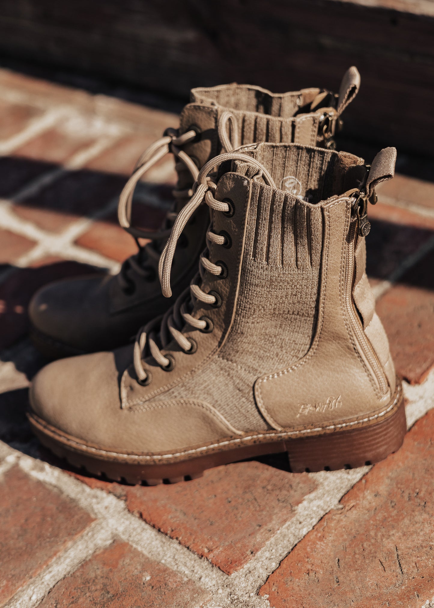 SIZE 7, 8: Blowfish Boot RAE (6-10) *CREAM/COFFEE