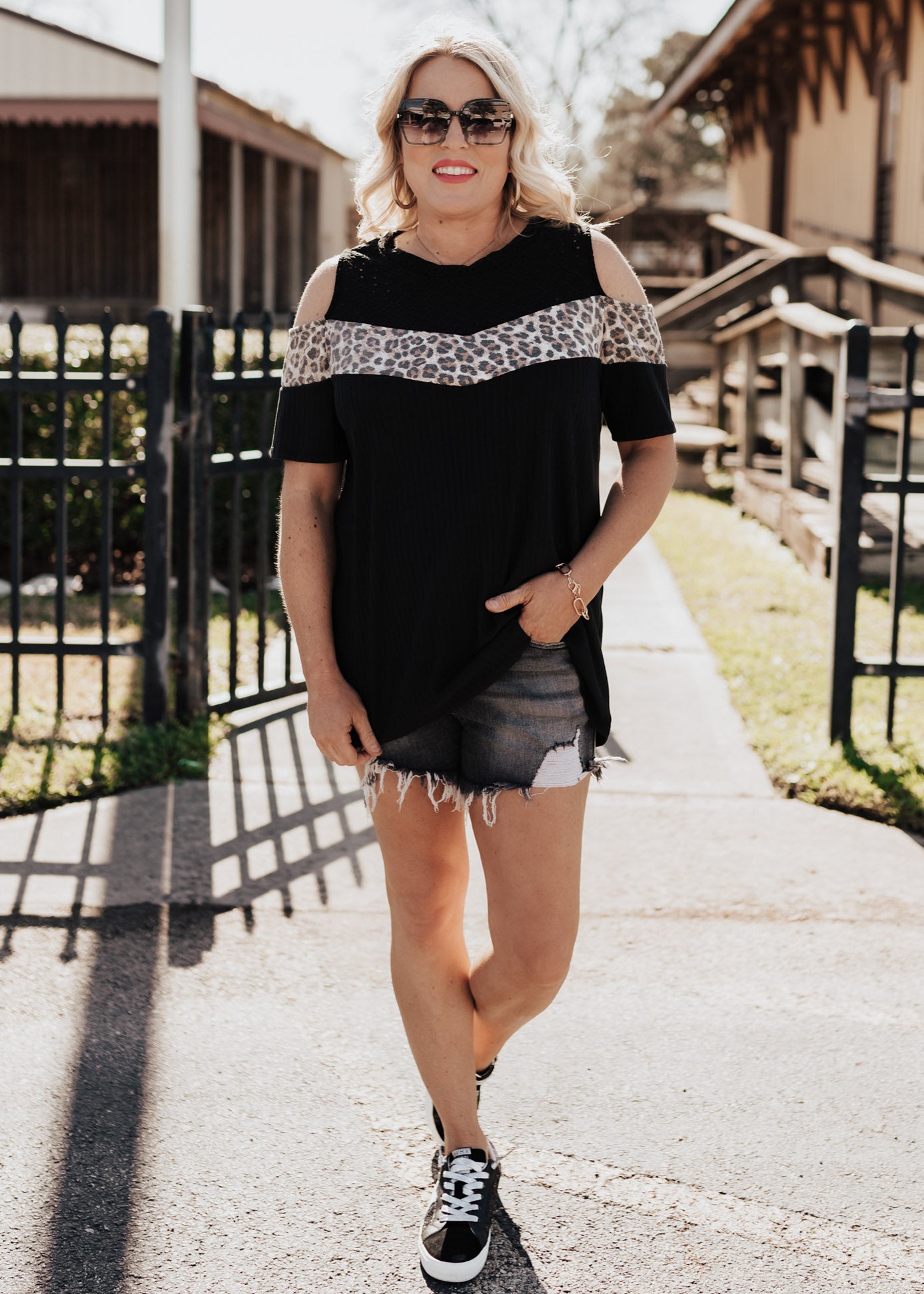 SMALL: Eyelet Leopard Top (S-3X) *BLACK