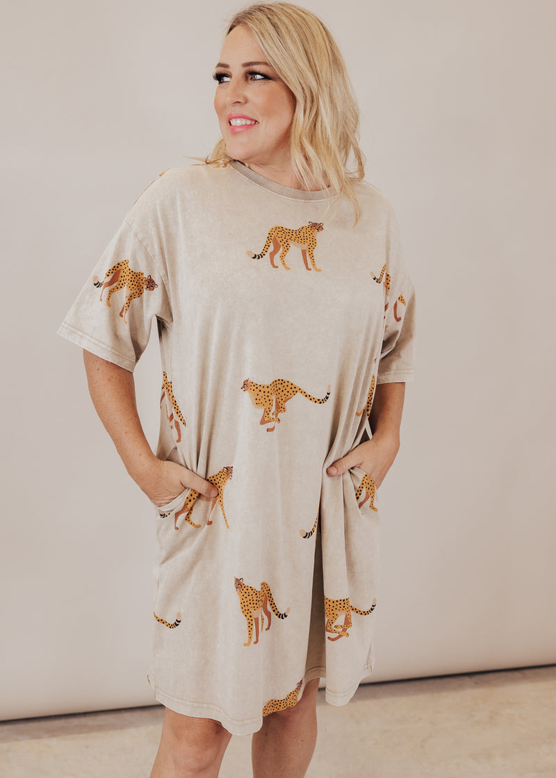 Oversized Cheetah T-Shirt Dress (S-3X) *WASHED TAUPE