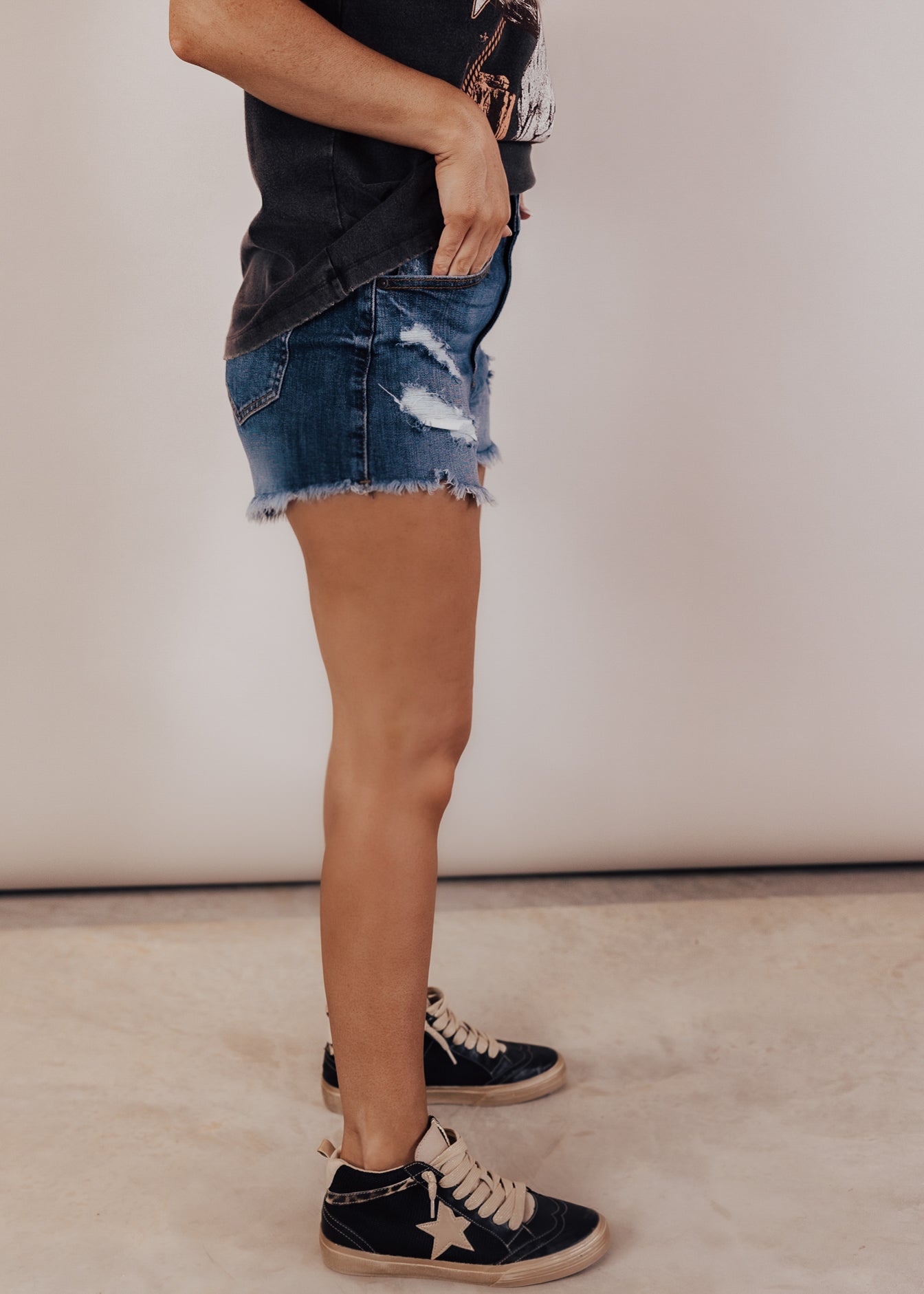 SMALL: Eunina Wayne Shorts (S-3X)