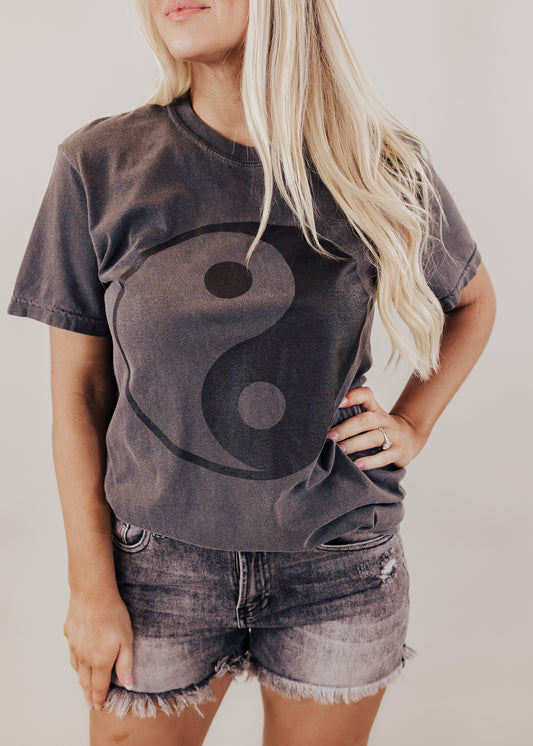 PRE-ORDER: Yin Yang Tee *Pepper (S-3X)