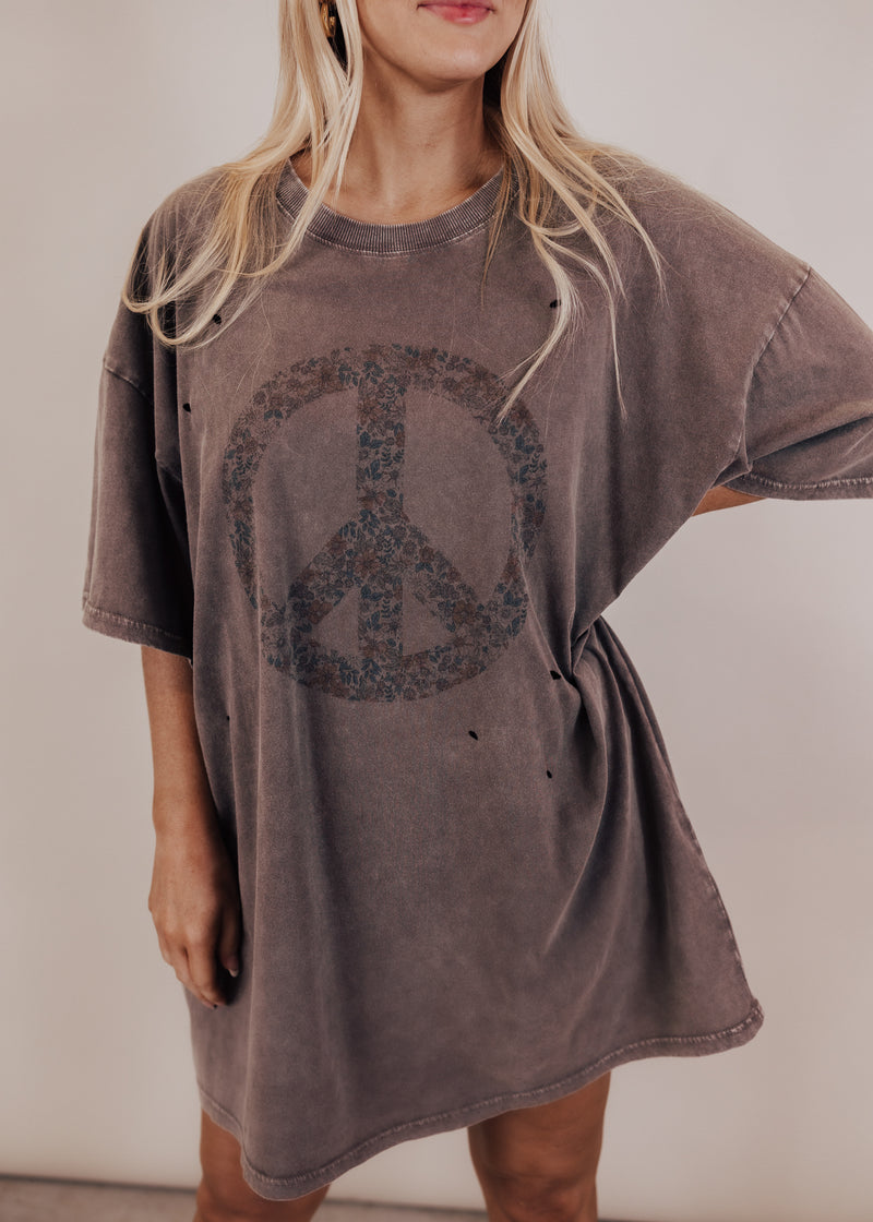 Oversized Distressed Floral Peace Long Top (S-3X) *ASH