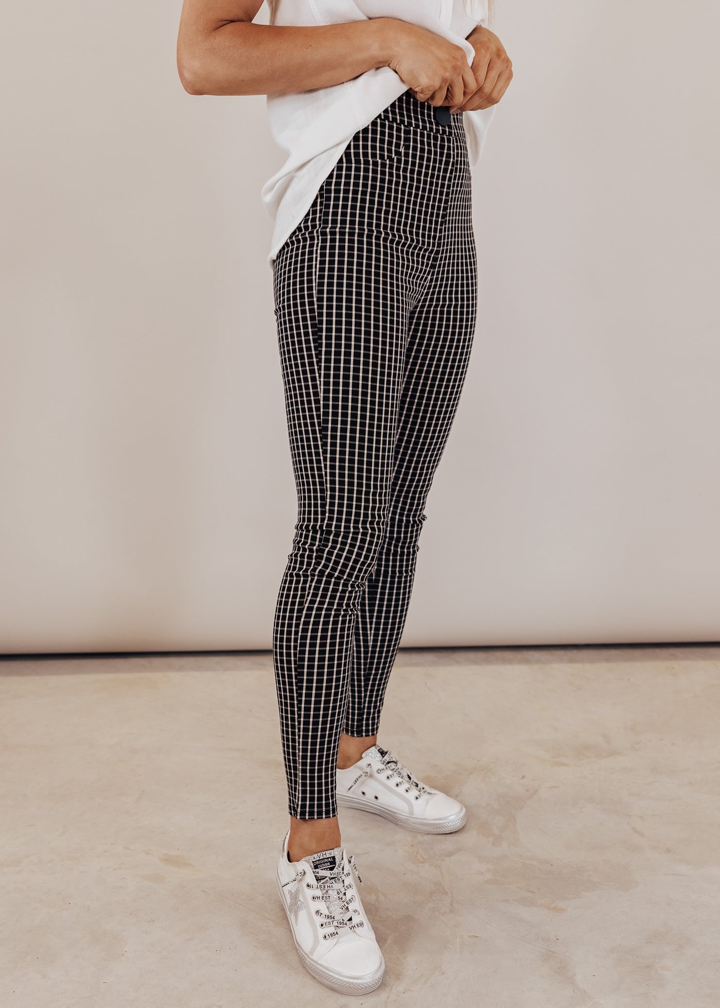 3X: Checkered Straight Leg Pants (S-3X) *BLACK/IVORY