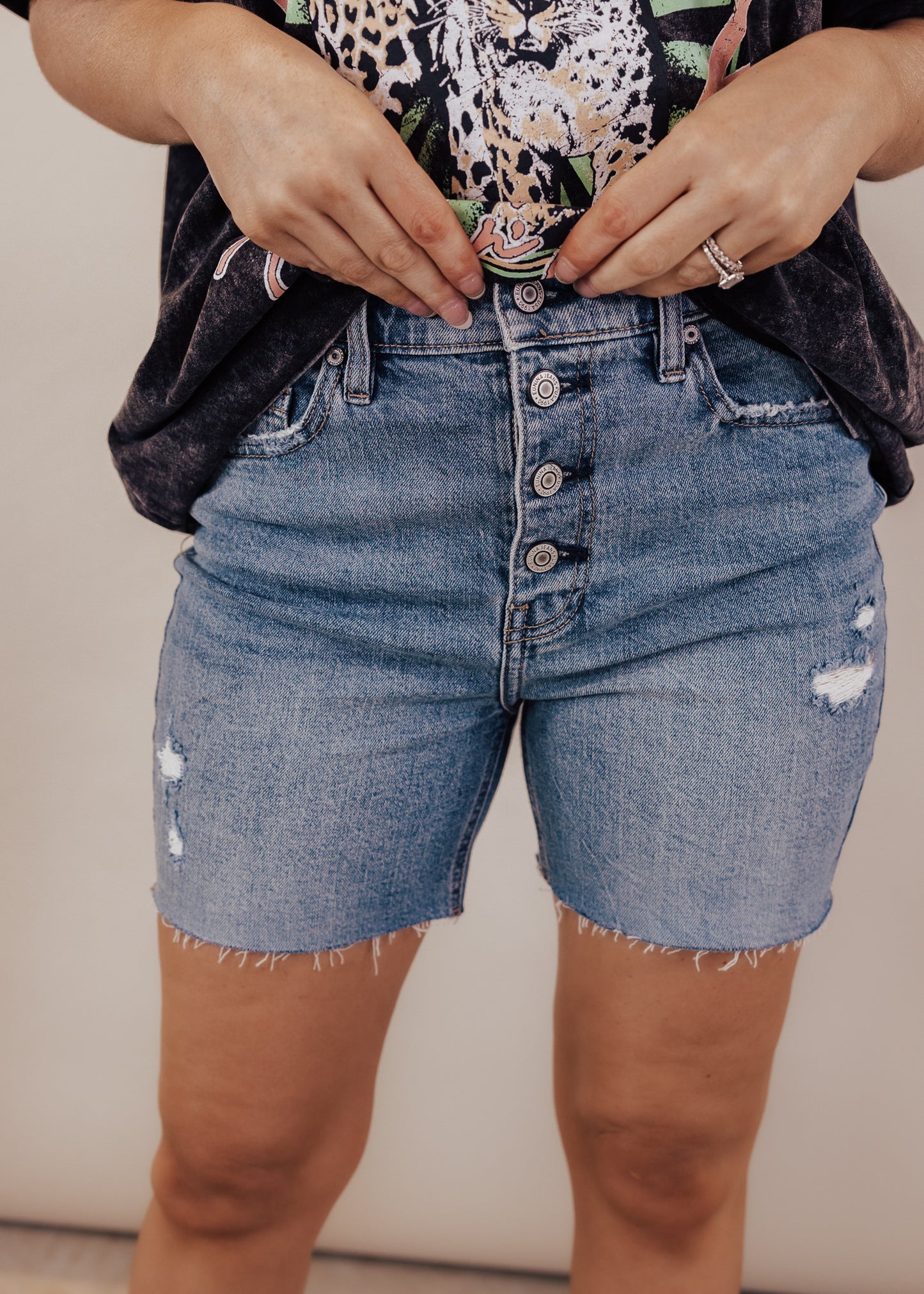 XS -L: Eunina Zane Shorts (XS-L) *SIZE UP