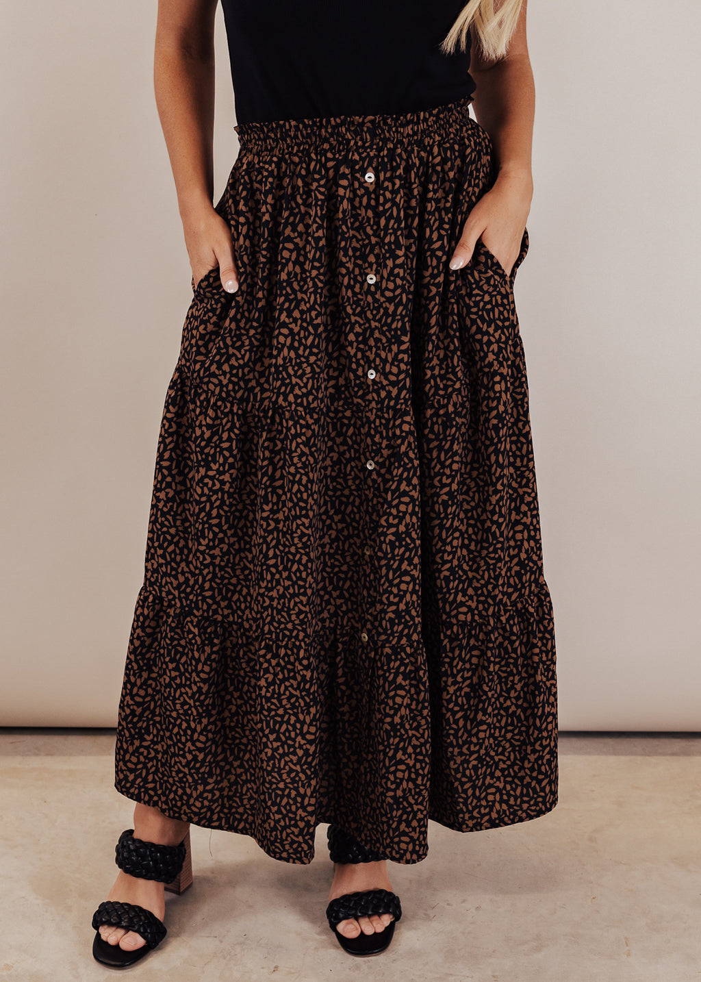 Molly Tiered Skirt *BLACK/BROWN