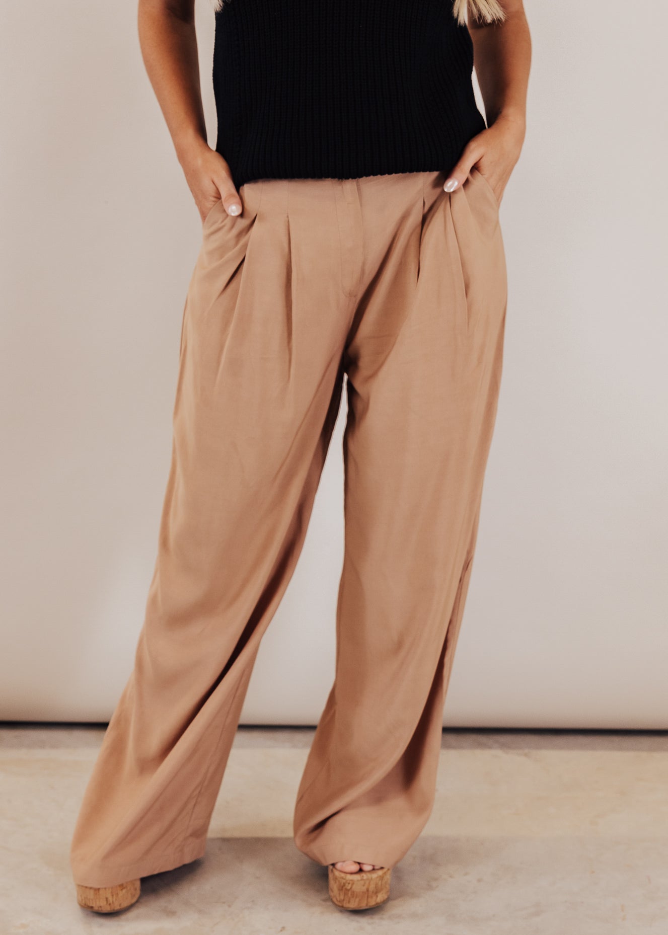 MEDIUM: Dawn Pleated Pants *MOCHA