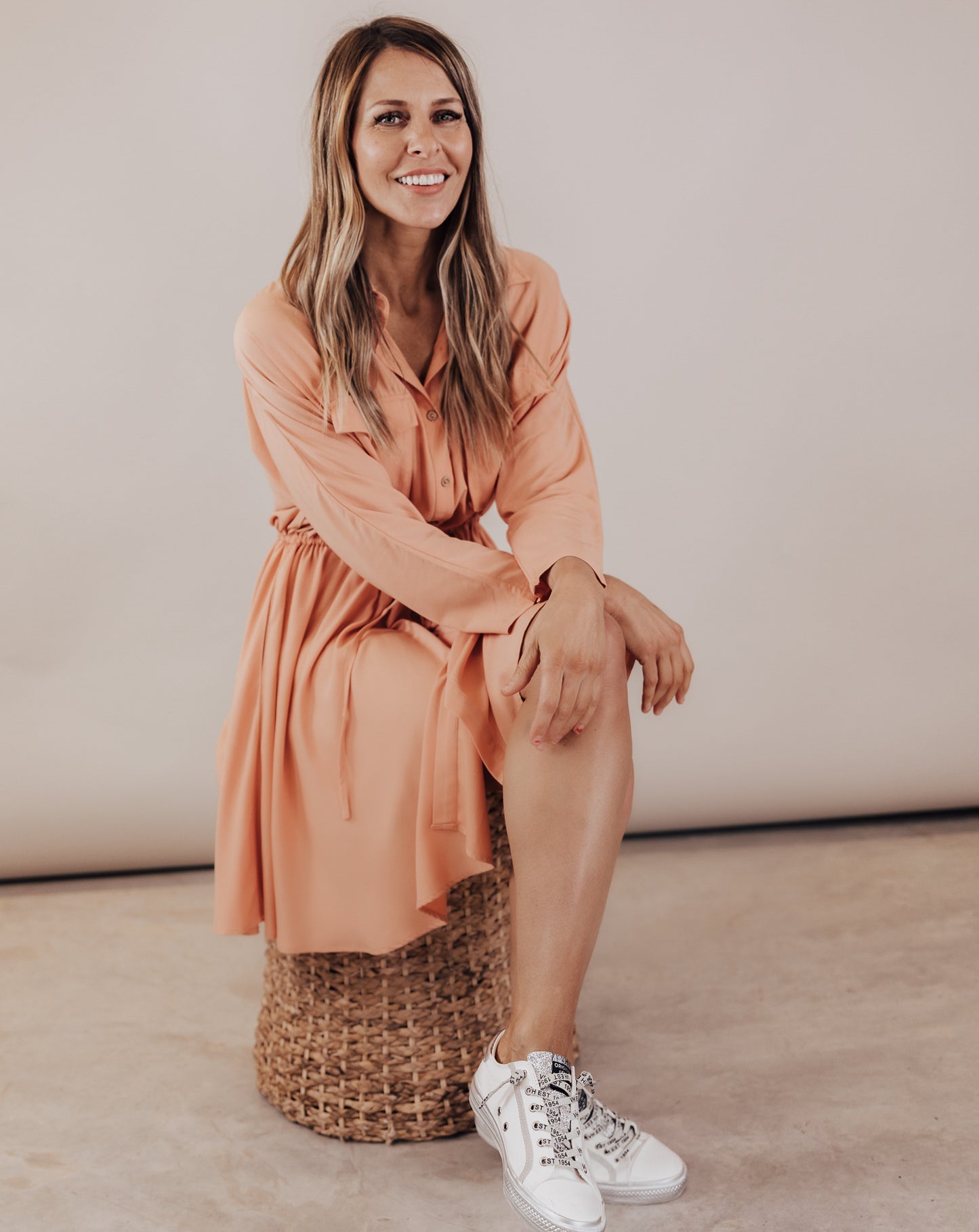 SMALL: Cantaloupe Button Down Dress (CAN FIT XL)