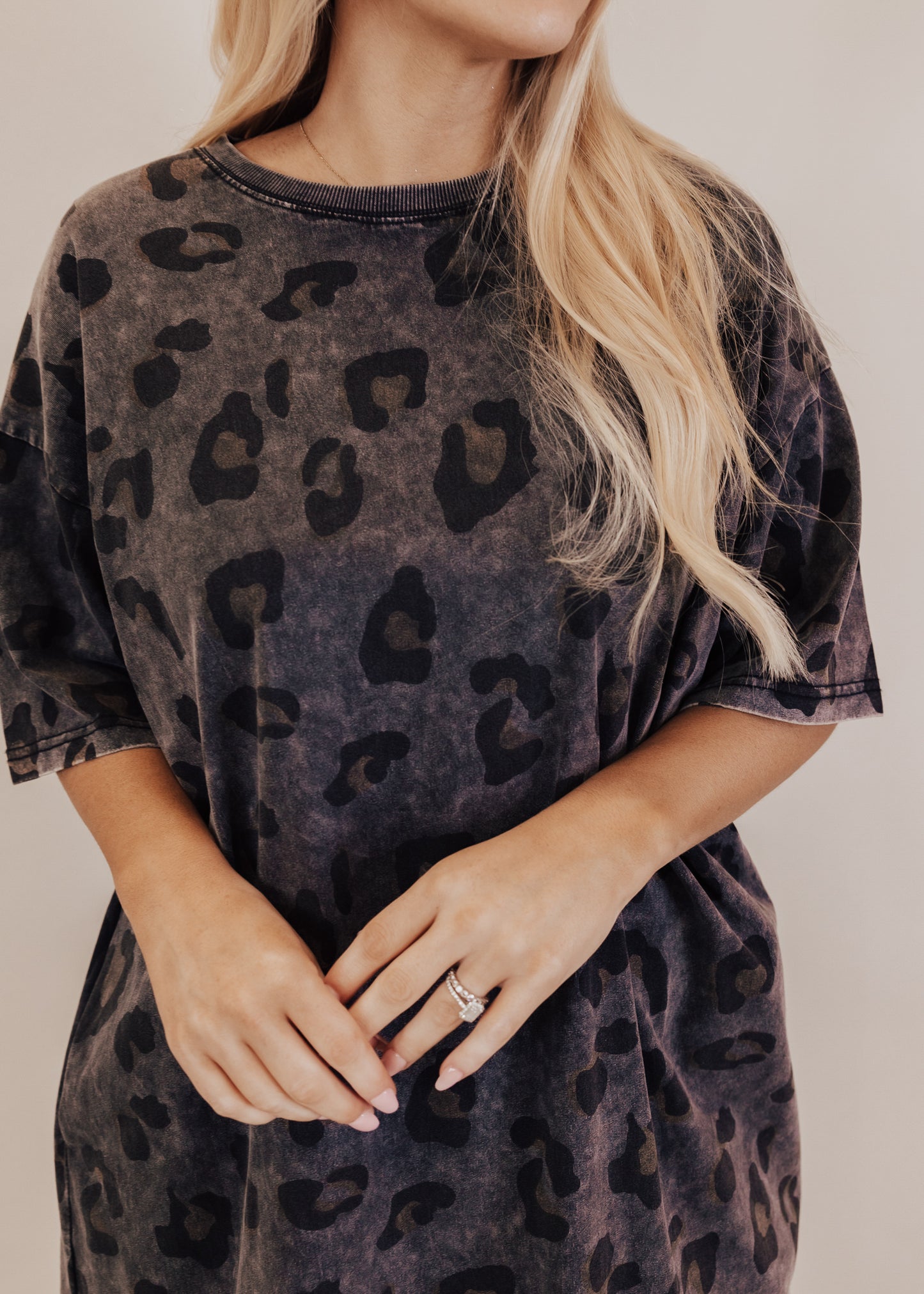 Oversized Leopard T-Shirt Dress (CAN FIT XL) *MINERAL BLACK