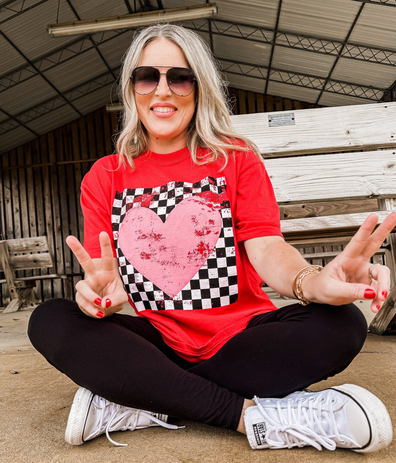 Checkered Heart Tee *2 Colors (S-3X)