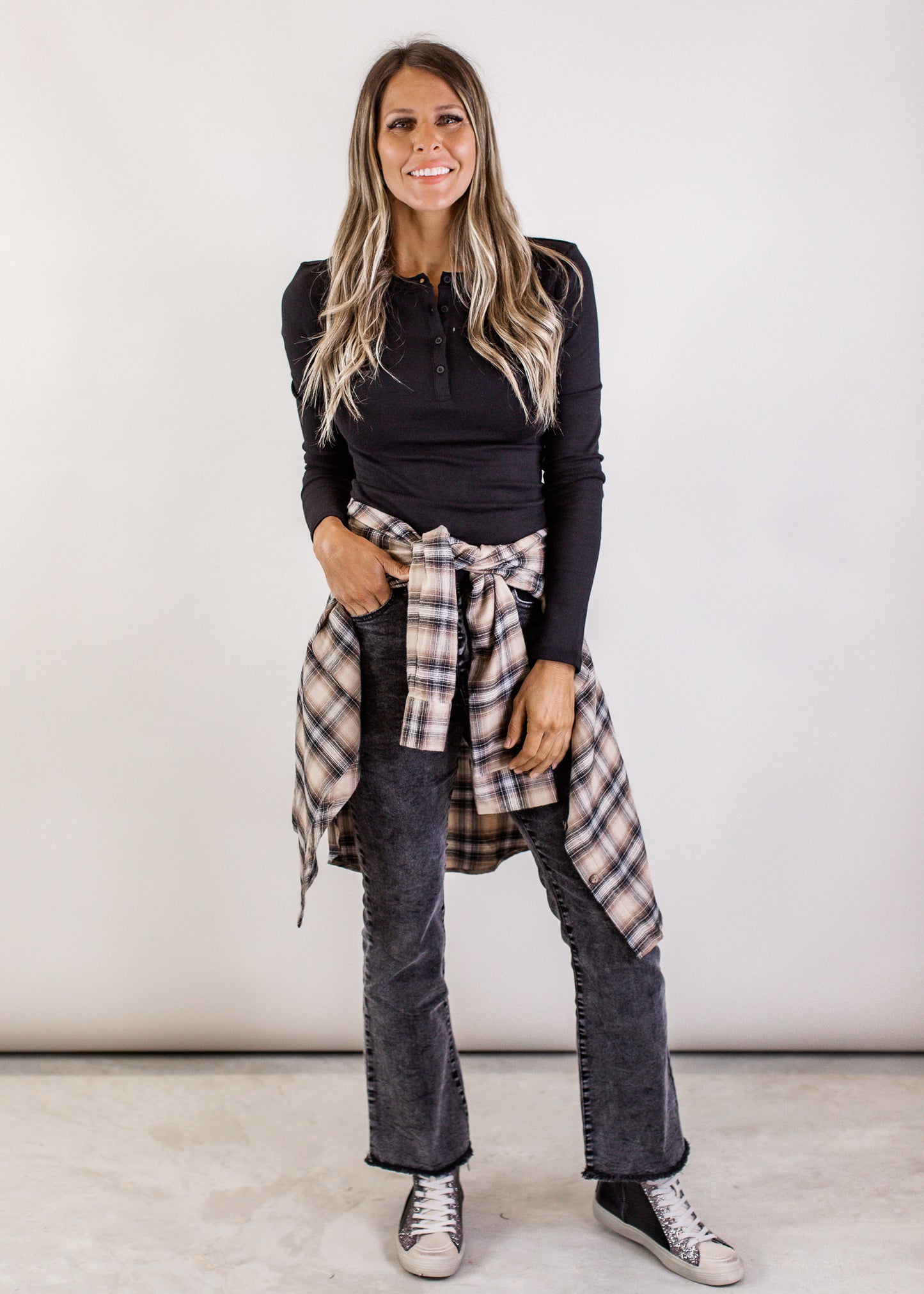 Ingrid Fitted Button Top *BLACK