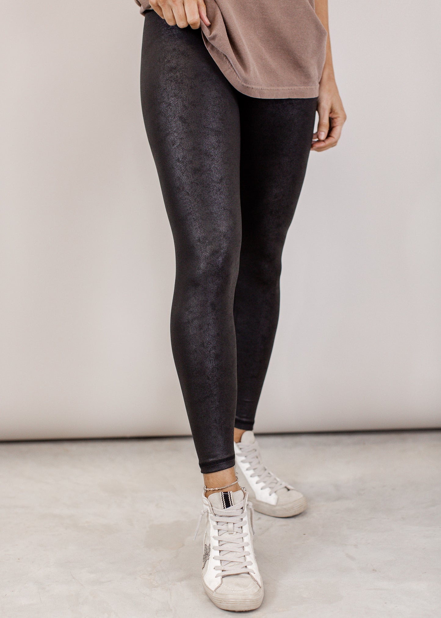 Black Chintz Leggings (S-3X)