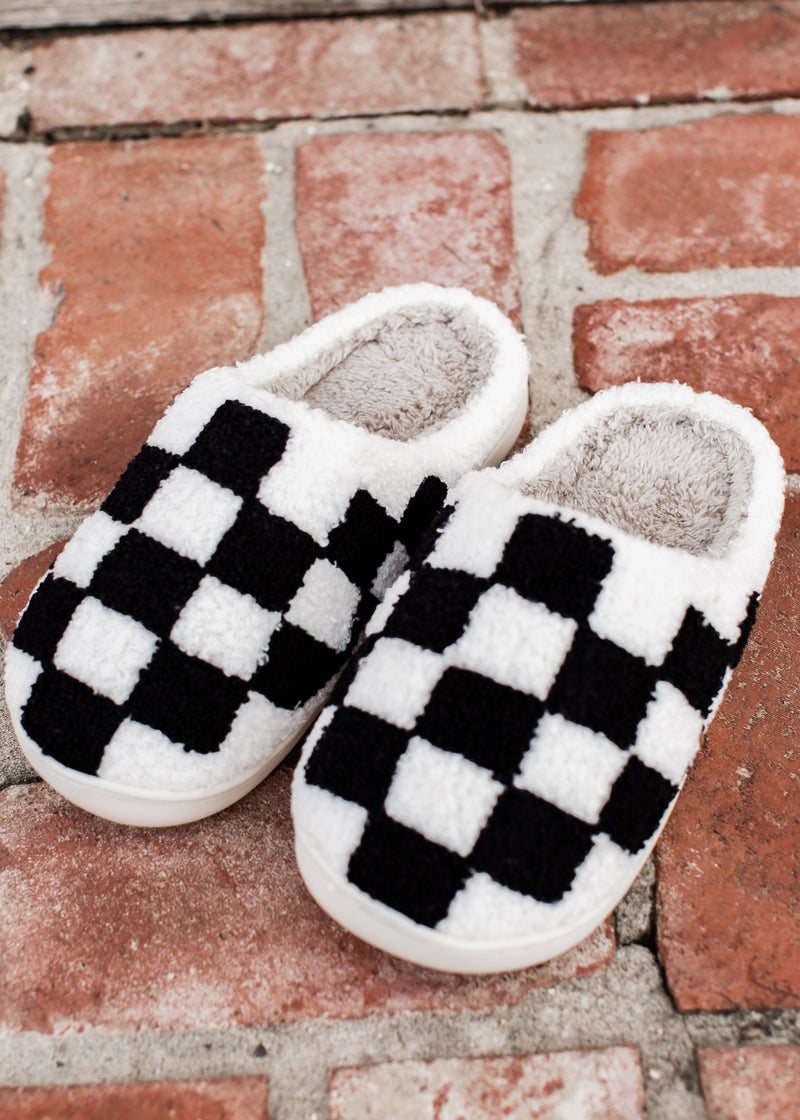 Checkered Slippers (S-XL) *BLACK/WHITE
