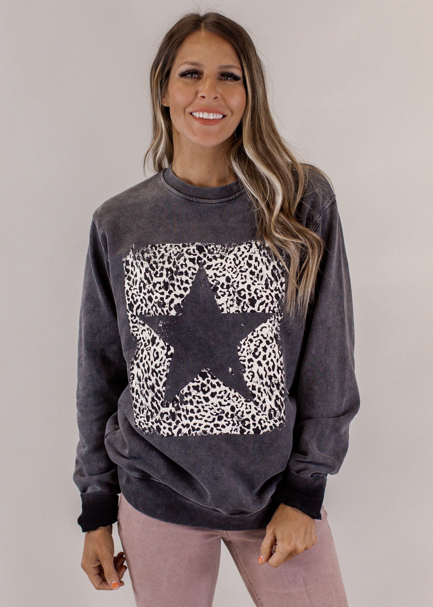 #108 Leopard Star Sweatshirt *VINTAGE BLACK