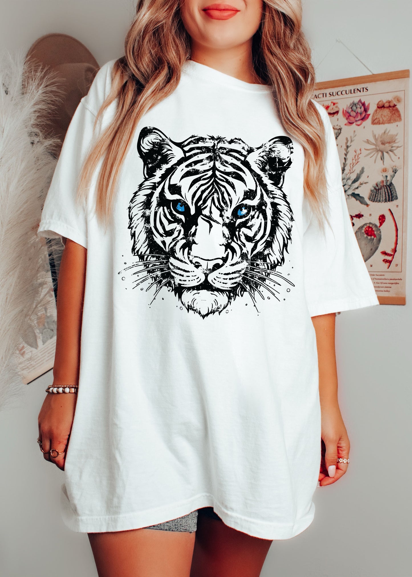 *Tiger Tee *8 Colors (S-3X)