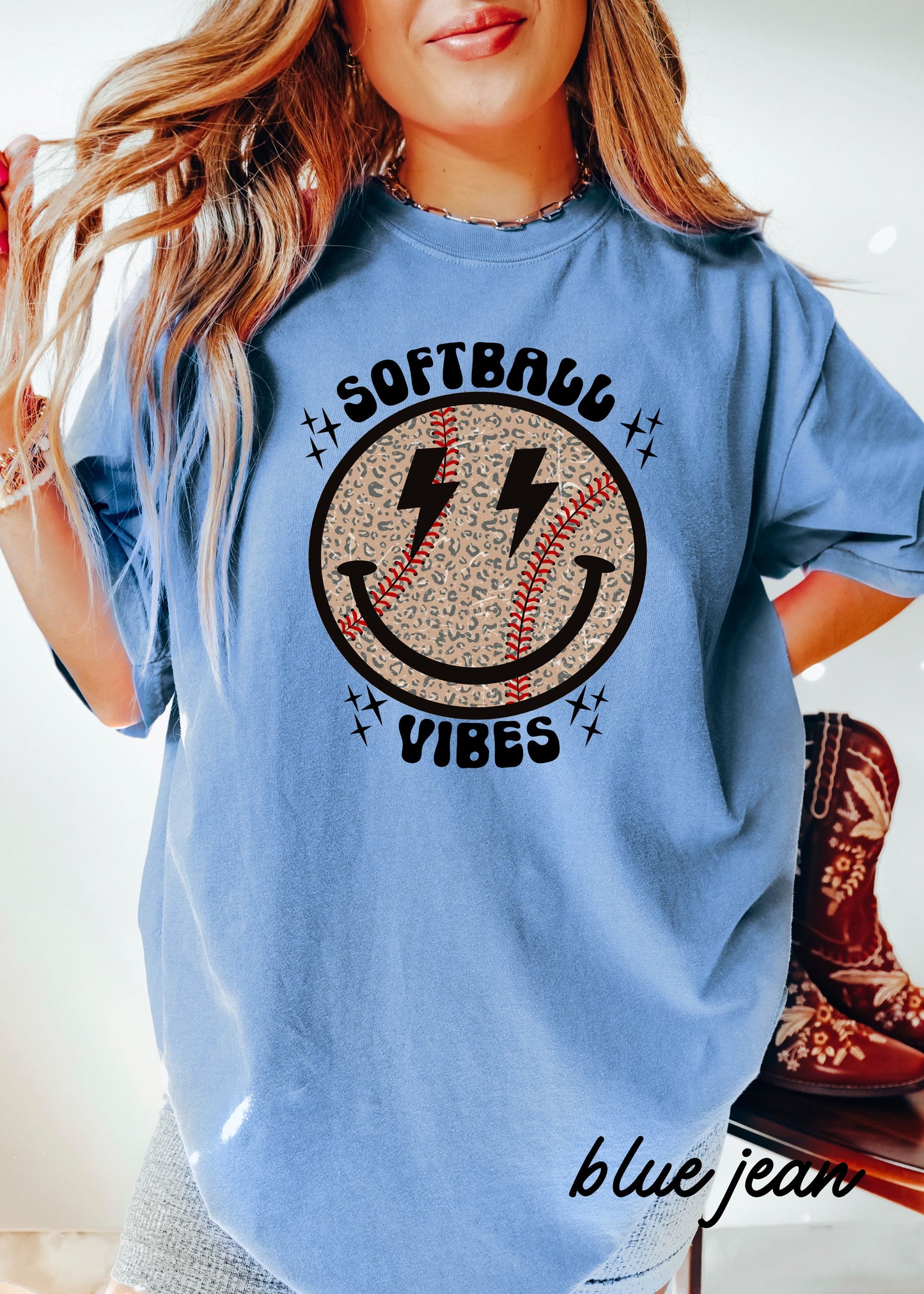 *YOUTH Softball Vibes Tee *8 Colors (S-3X)
