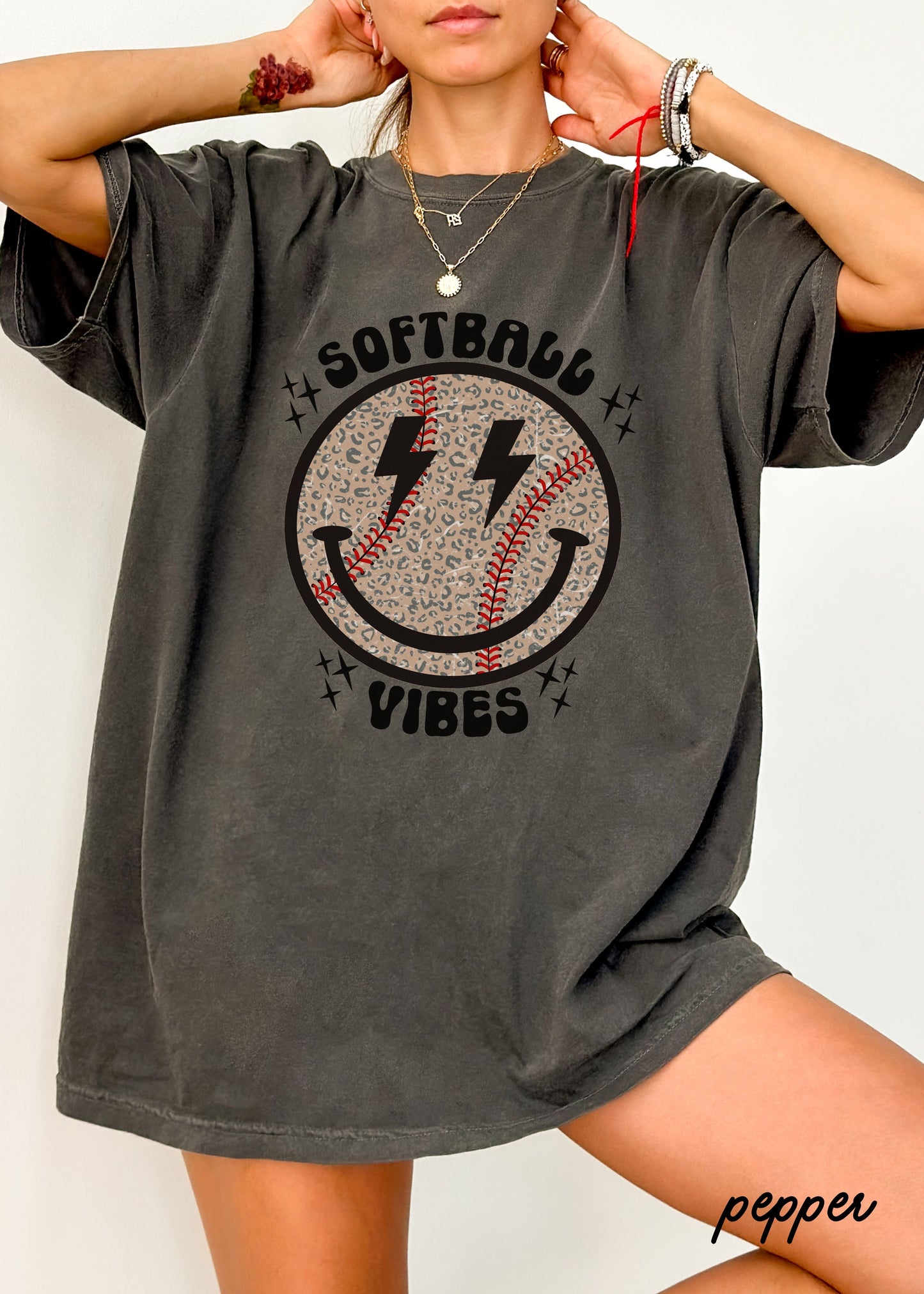 *YOUTH Softball Vibes Tee *8 Colors (S-3X)