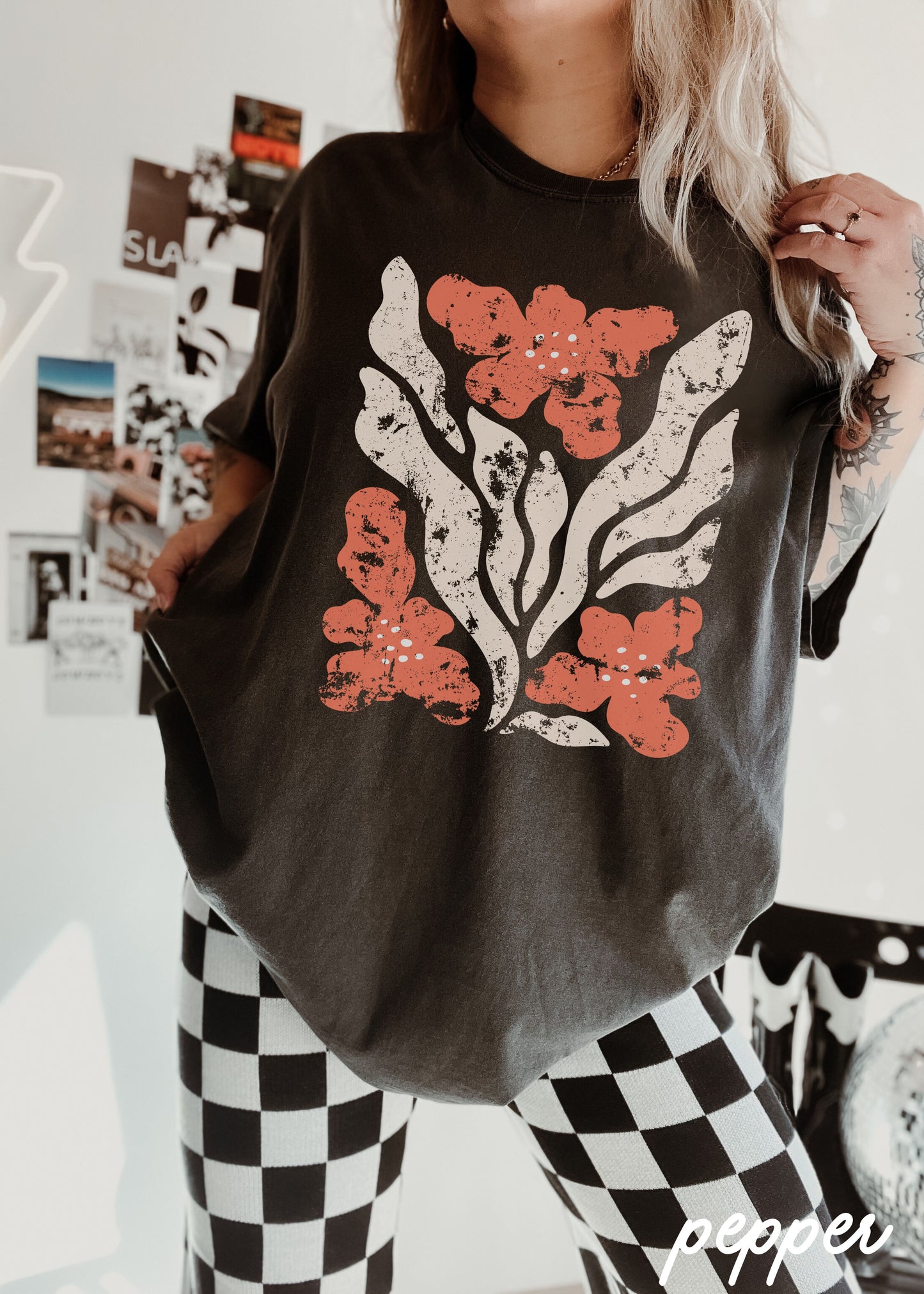 *Retro Floral Tee *5 Colors (S-3X)