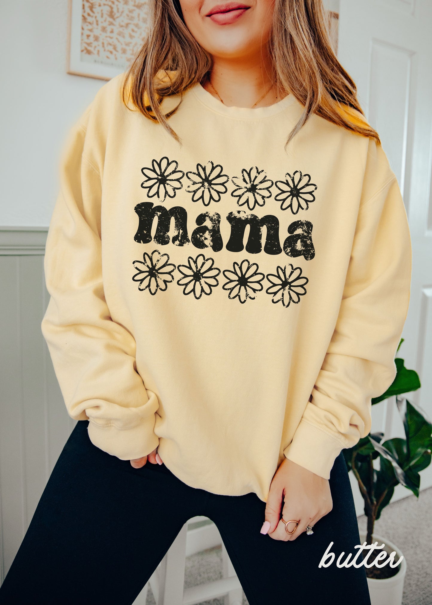 Pre-Order: Mama Daisy Sweatshirt *7 Colors Comfort Colors (S-3X)