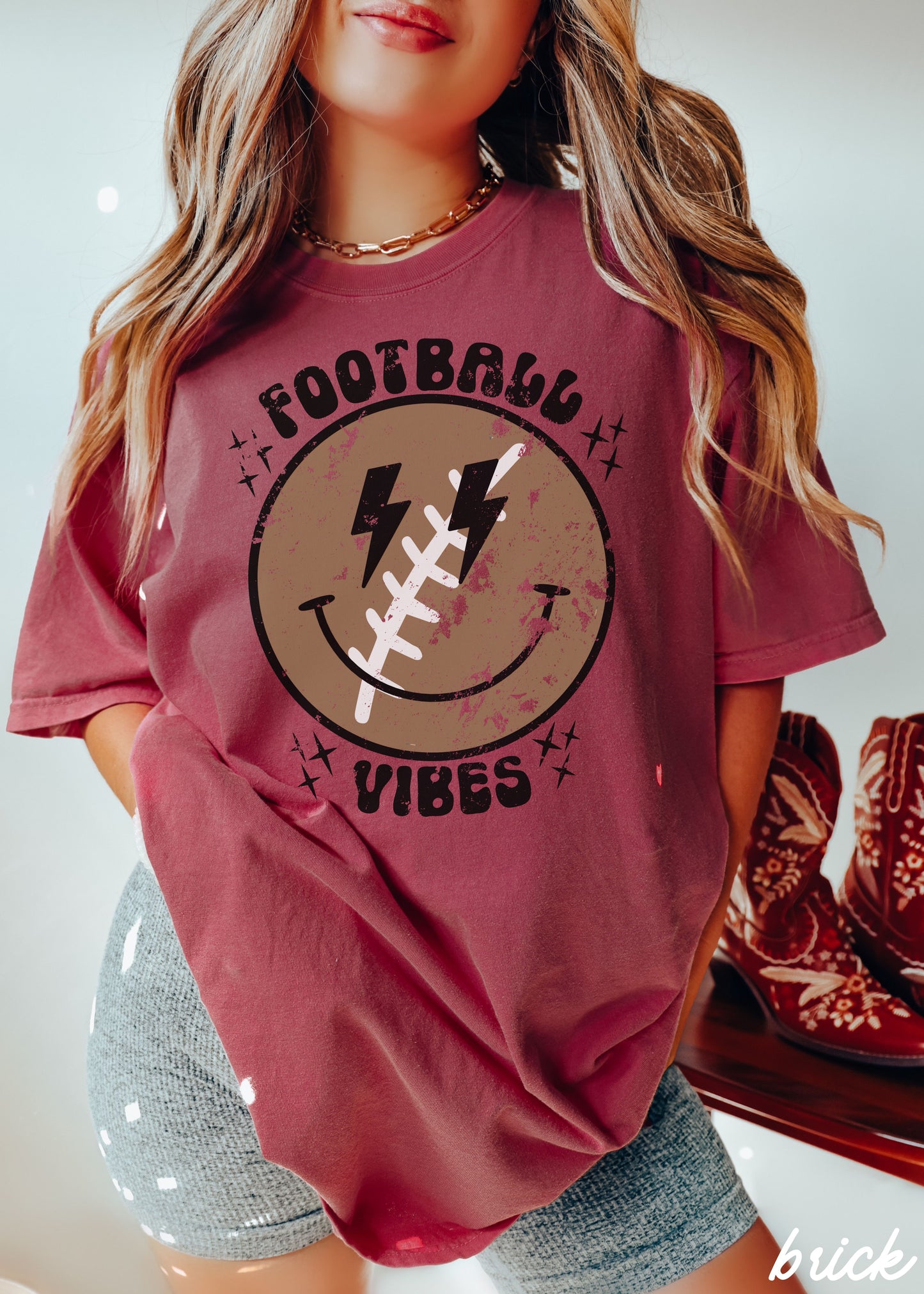 *Football Vibes Happy Tee *14 Colors (S-3X)