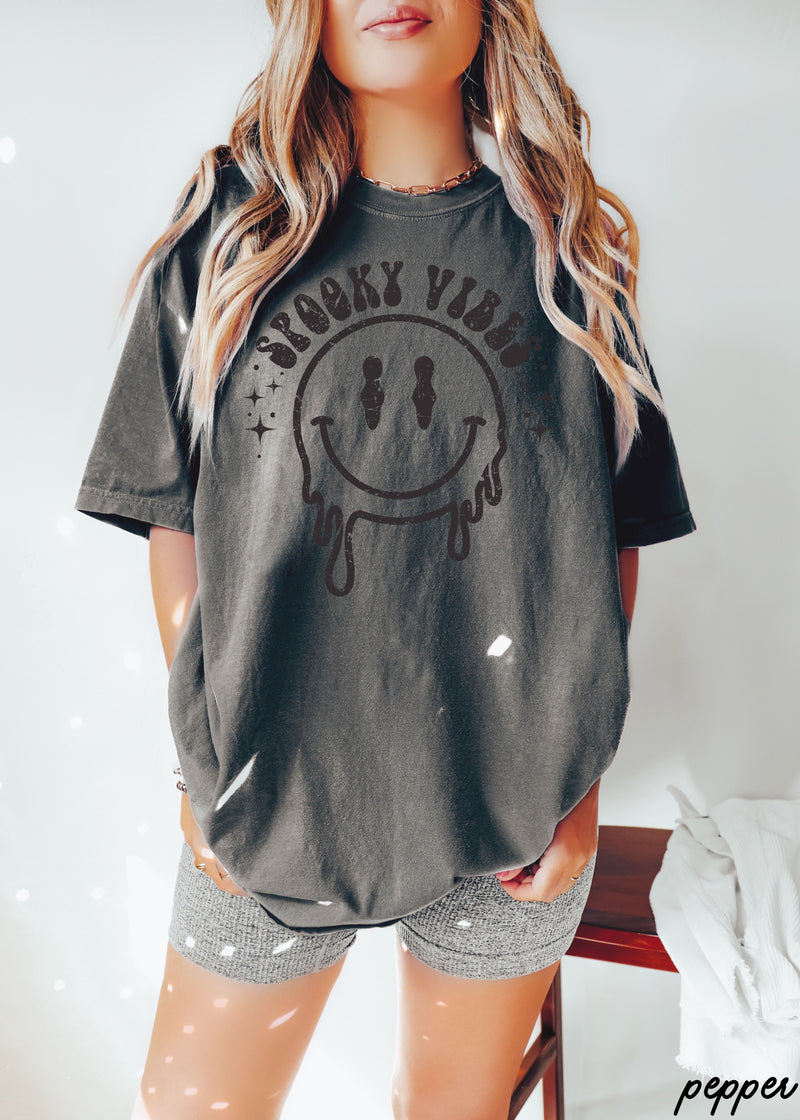 PRE-ORDER: Spooky Vibes Happy Face Tee *10 Colors (S-3X)