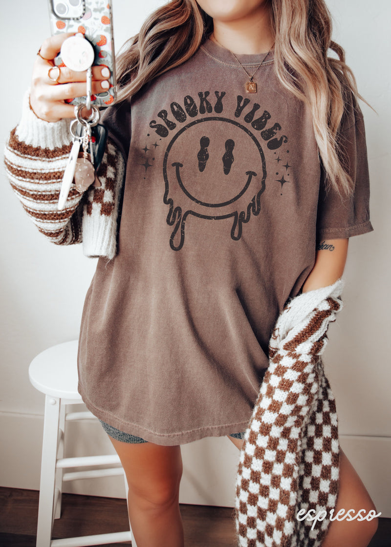 PRE-ORDER: Spooky Vibes Happy Face Tee *10 Colors (S-3X)