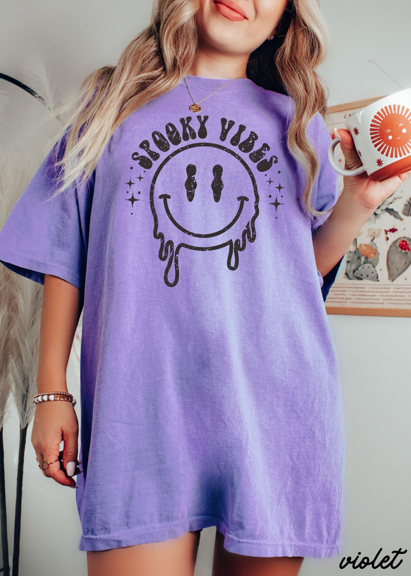 PRE-ORDER: Spooky Vibes Happy Face Tee *10 Colors (S-3X)