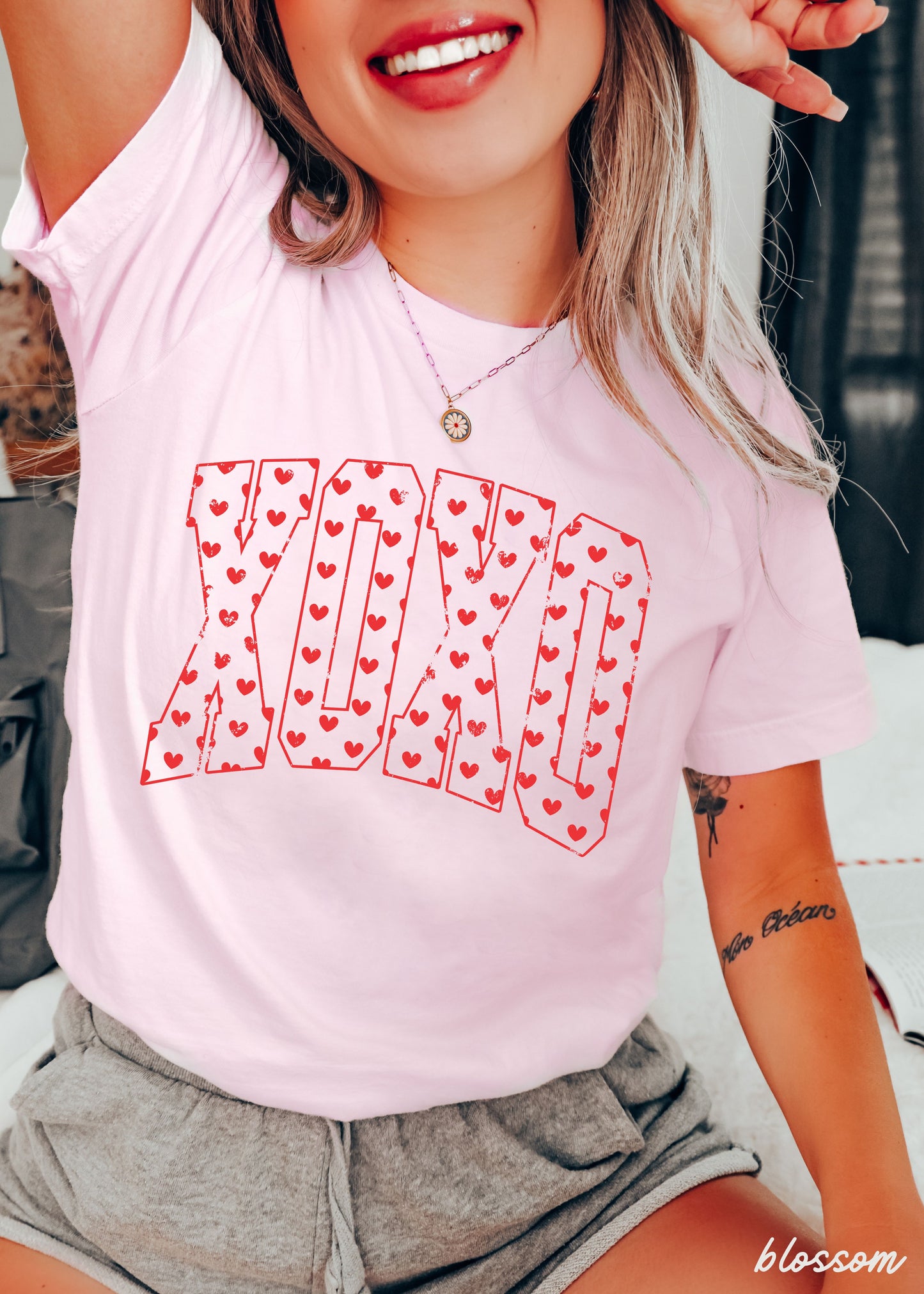 XOXO Hearts Tee *10 Colors (S-3X)