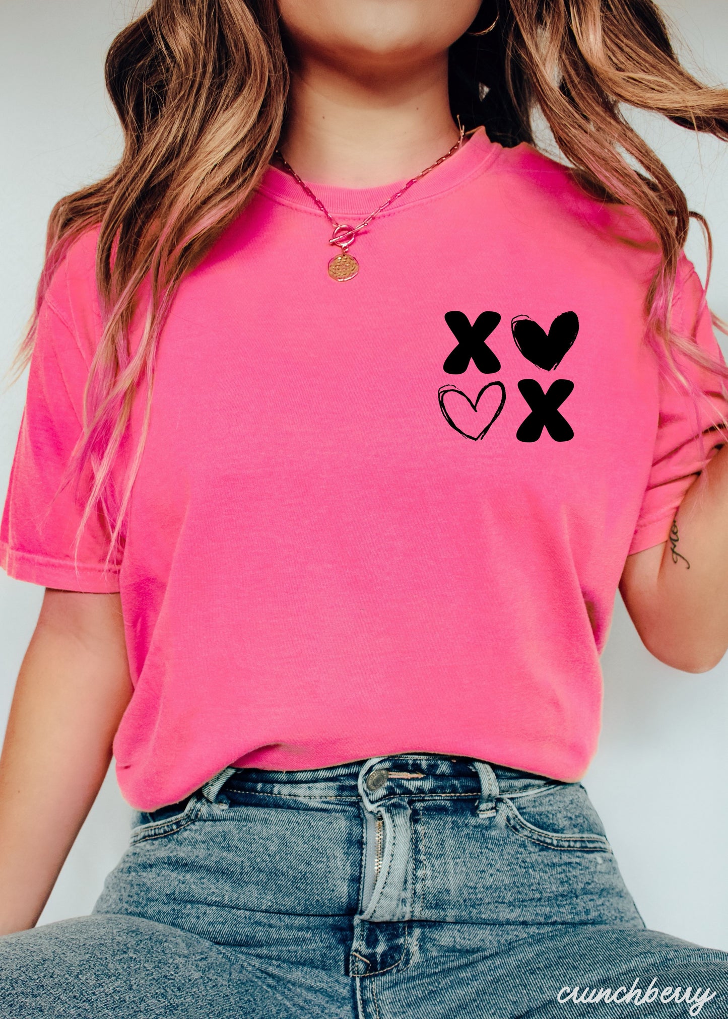 Pocket XOXO Tee *10 Colors (S-3X)