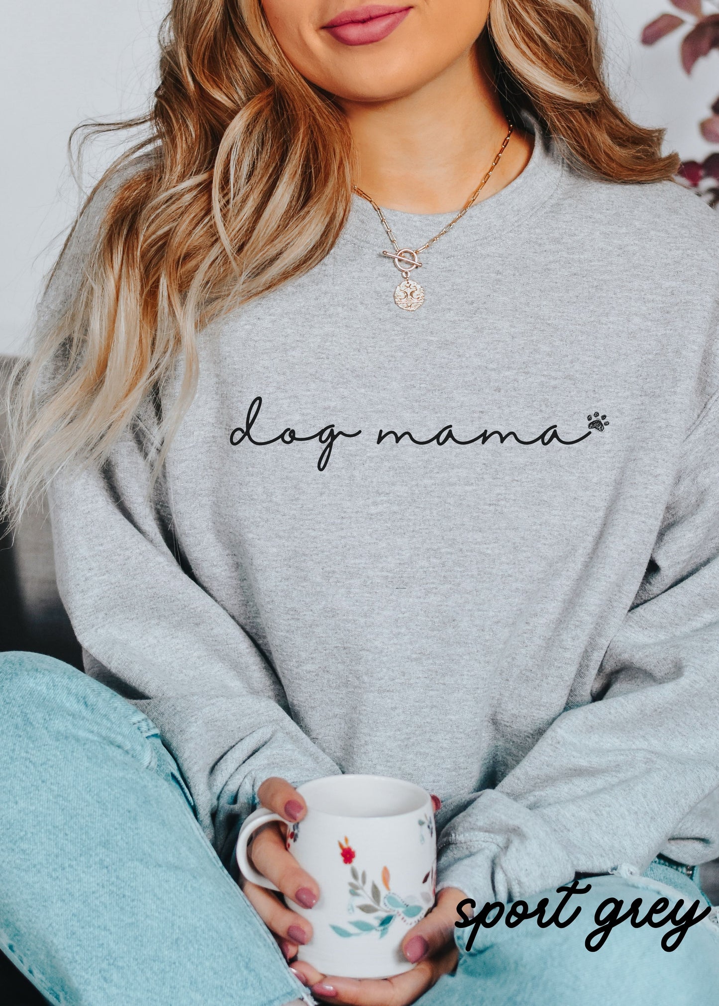 *Dog Mama Cursive Sweatshirt *5 Colors (S-5X)