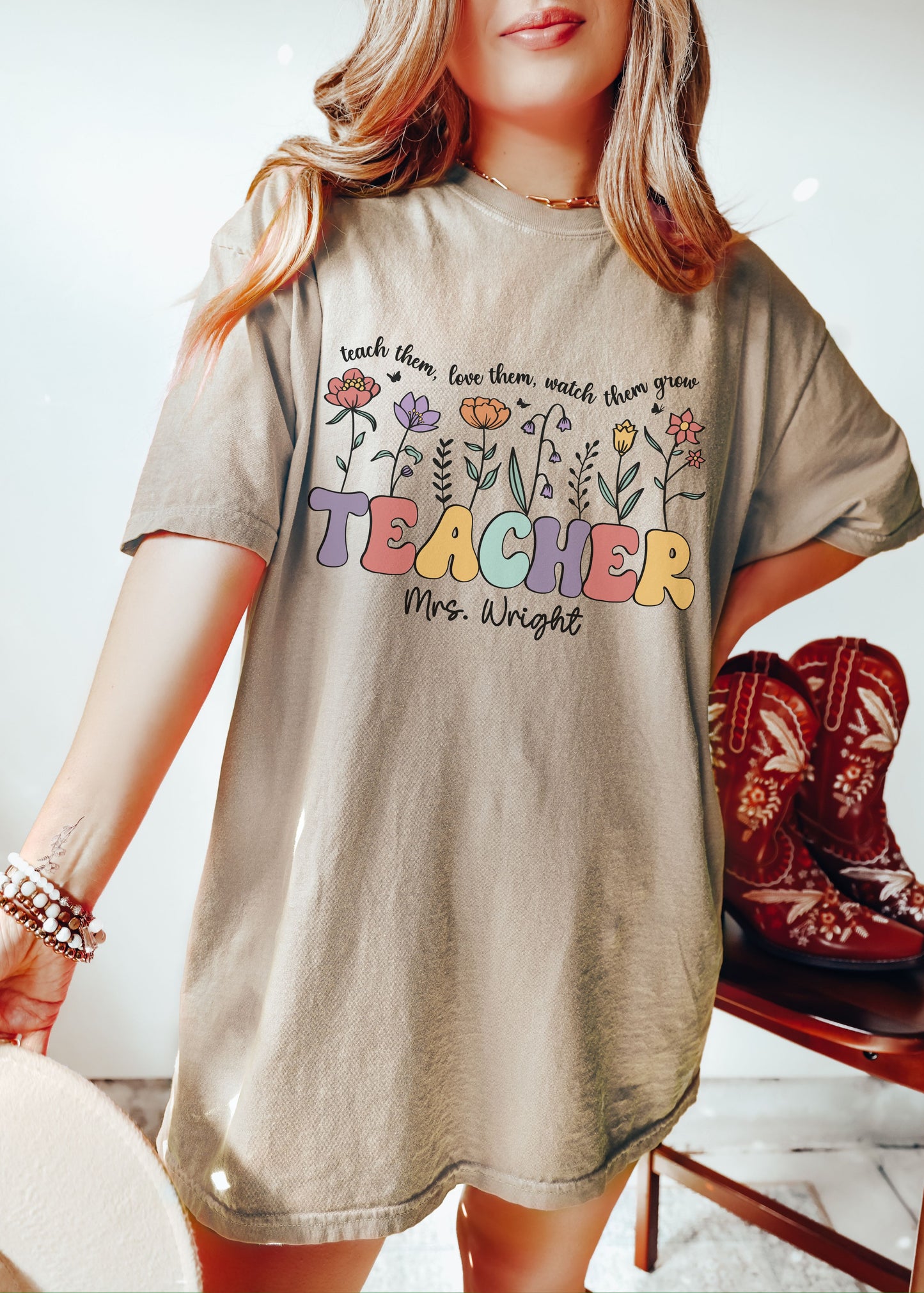 *Personalized Floral Teacher Tee *9 Colors (S-4X)