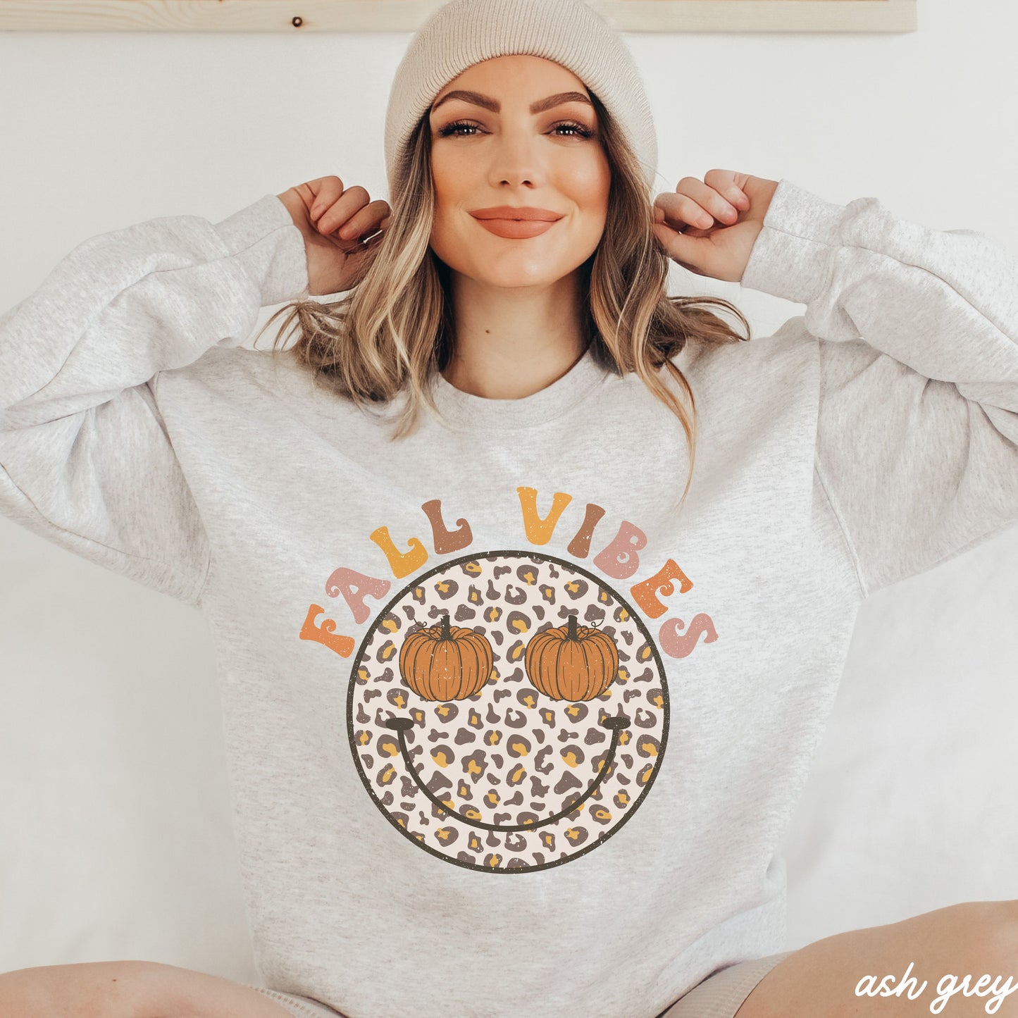 *Fall Vibes Happy Face Sweatshirt *4 Colors (S-3X)