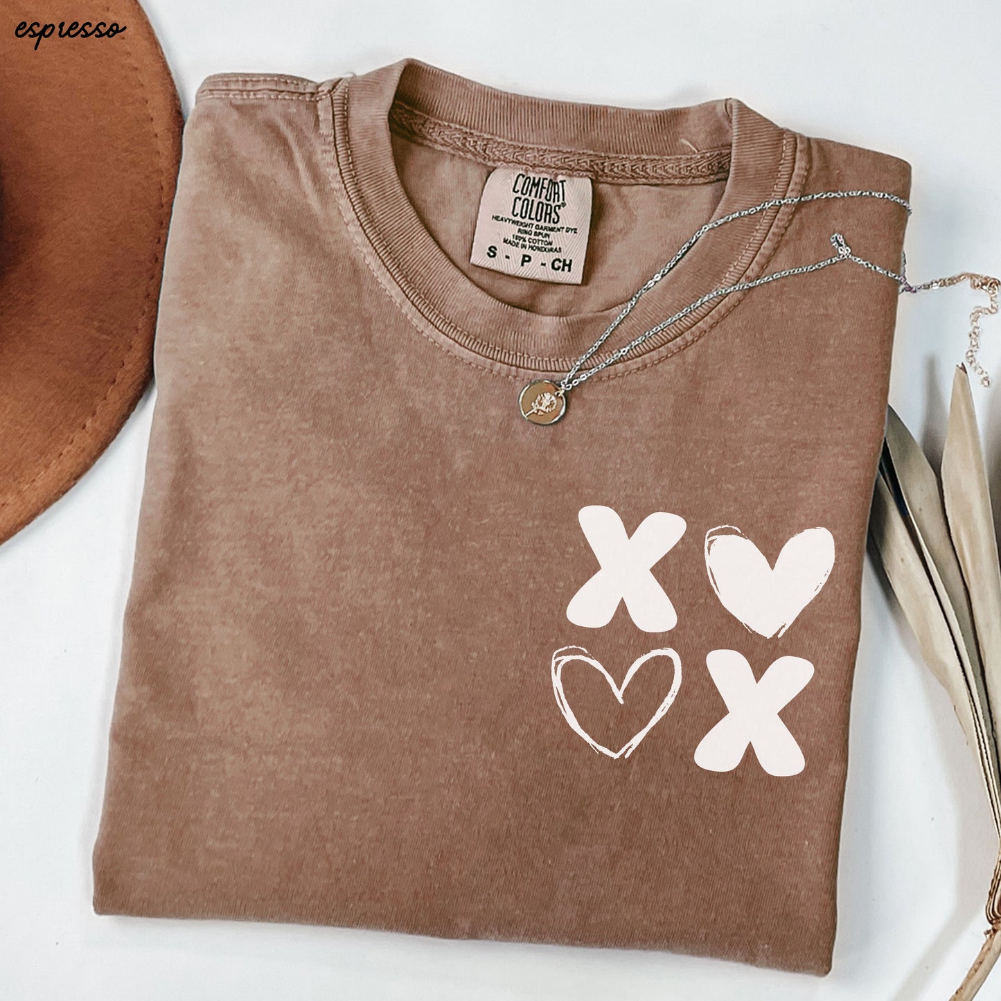 Pocket XOXO Tee *10 Colors (S-3X)