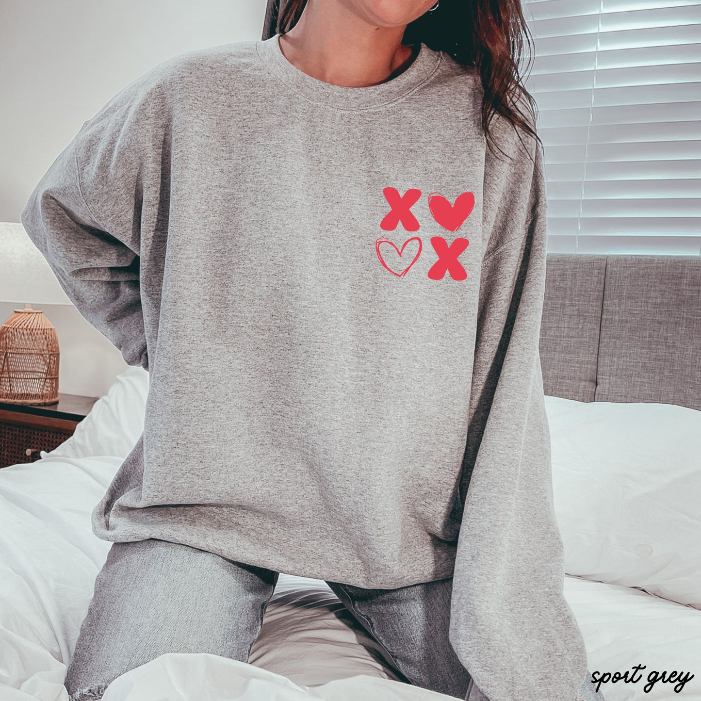 Pocket XOXO Sweatshirt *8 Colors (S-3X)