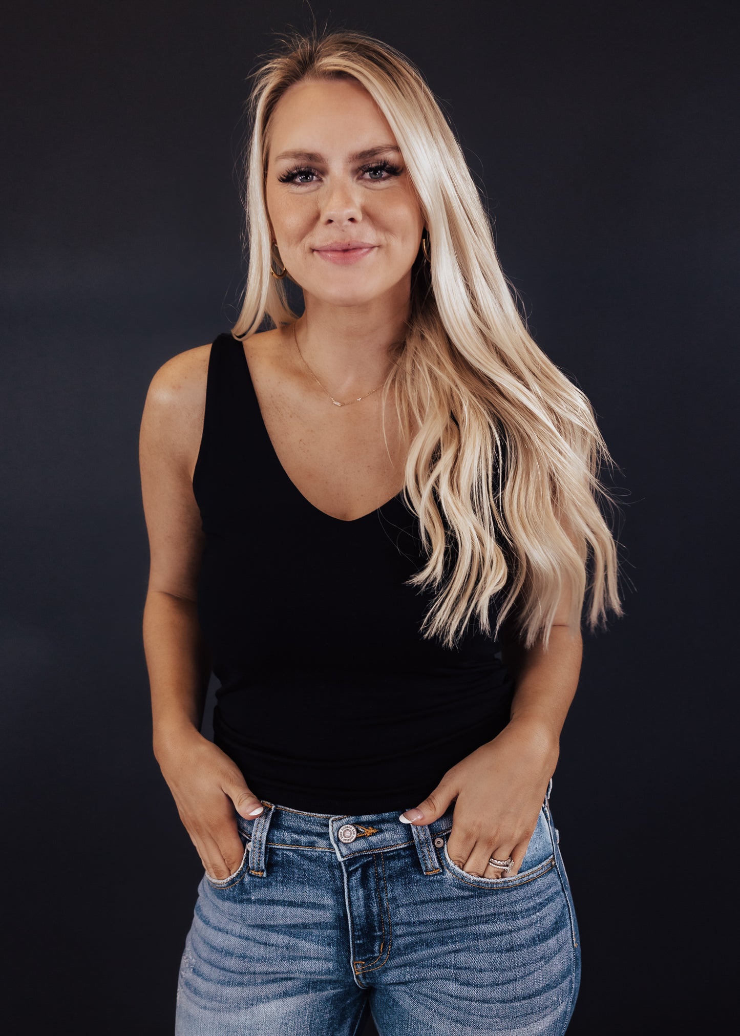 Double V-Neck Crop Tank *BLACK