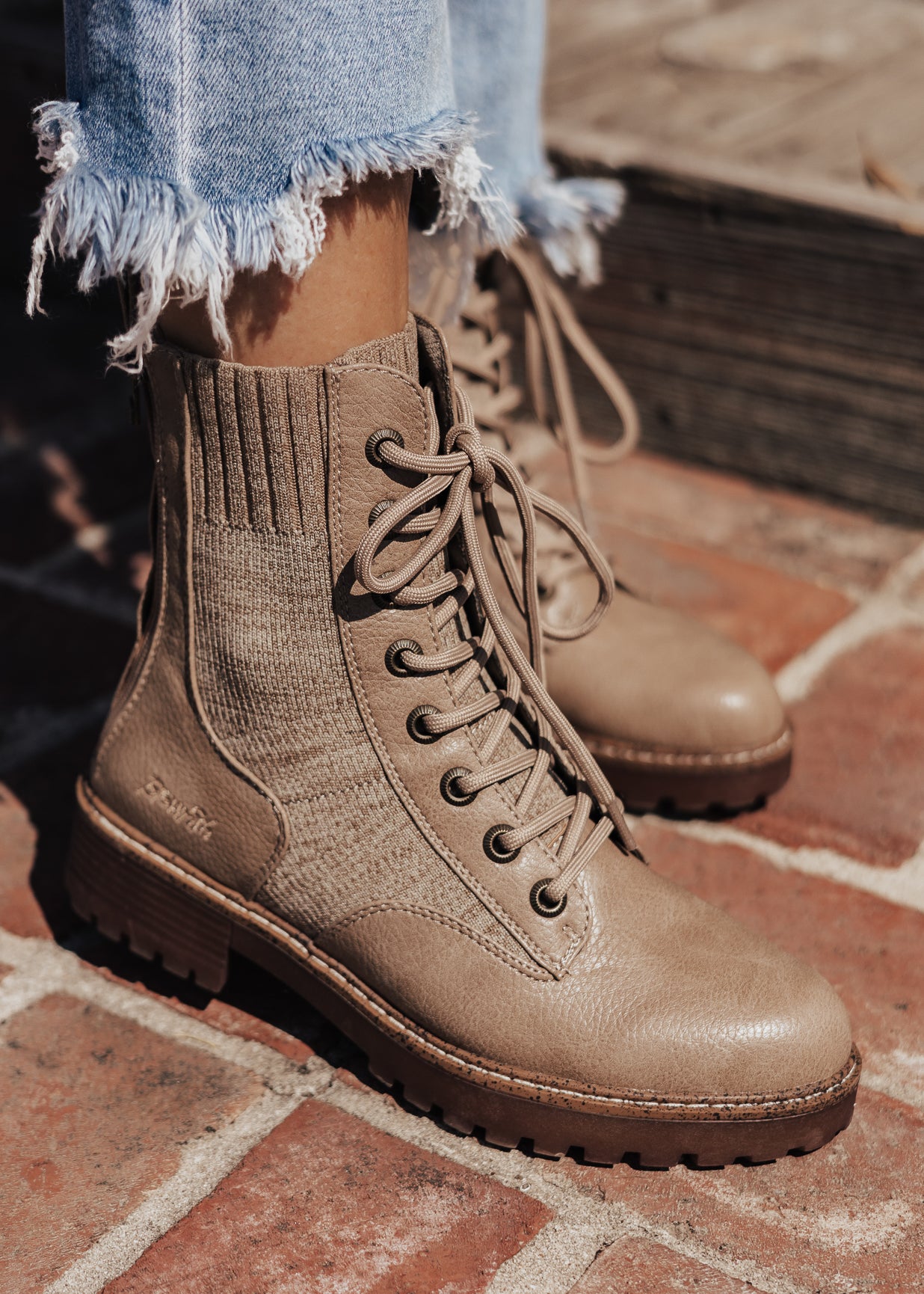 SIZE 7, 8: Blowfish Boot RAE (6-10) *CREAM/COFFEE