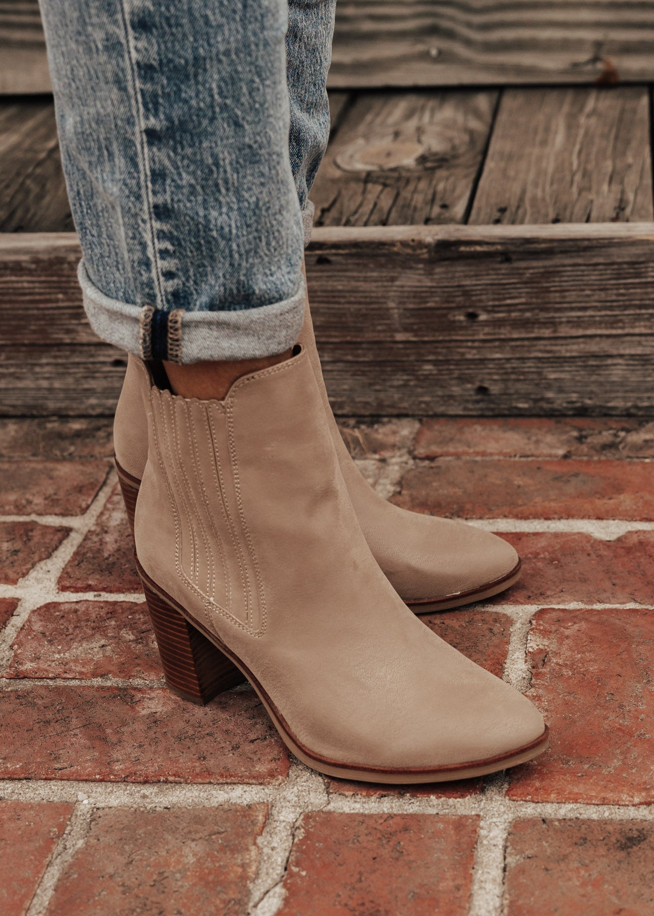 SIZE 10: Mia SANTOS Bootie (6-10) *STONE