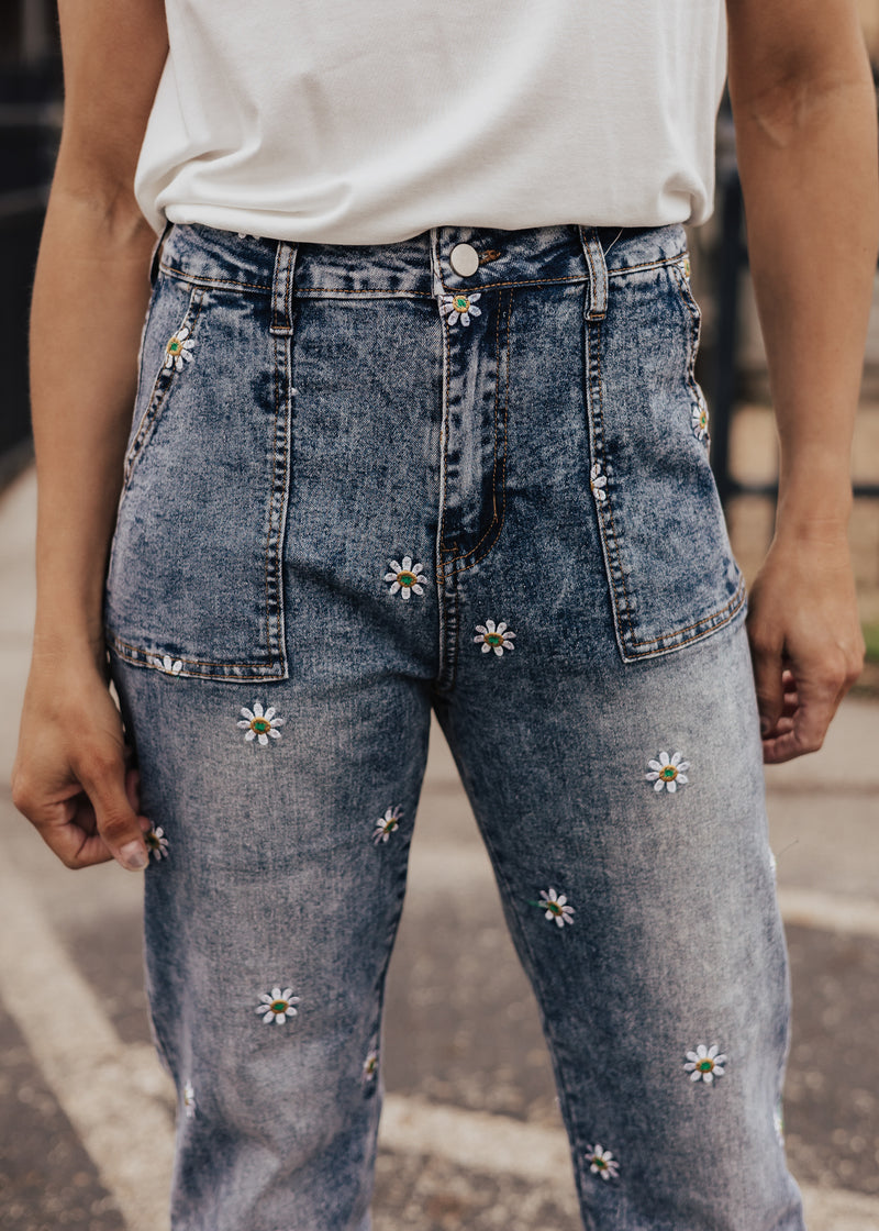 2X: Embroidered Daisy Pants (S-3X)
