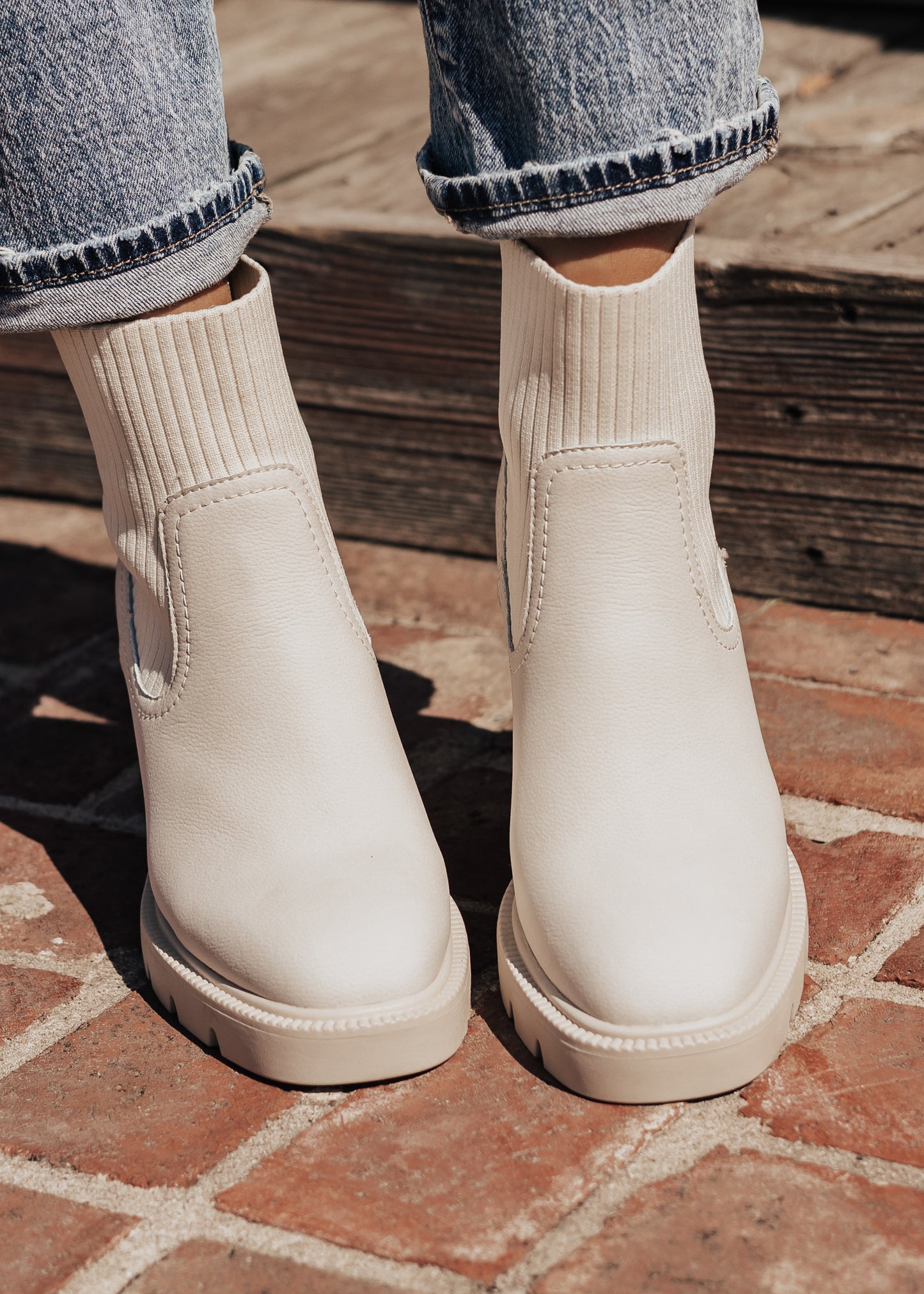 SIZE 6.5, 7, 8.5, 9, 11: Vintage Havana Boot VEDDER (6-11) *OFF WHITE