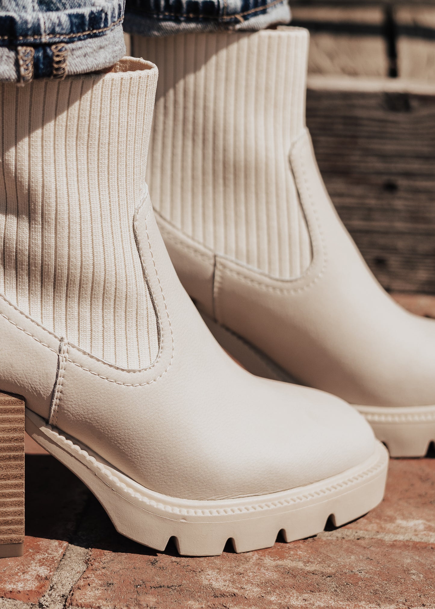SIZE 6.5, 7, 8.5, 9, 11: Vintage Havana Boot VEDDER (6-11) *OFF WHITE