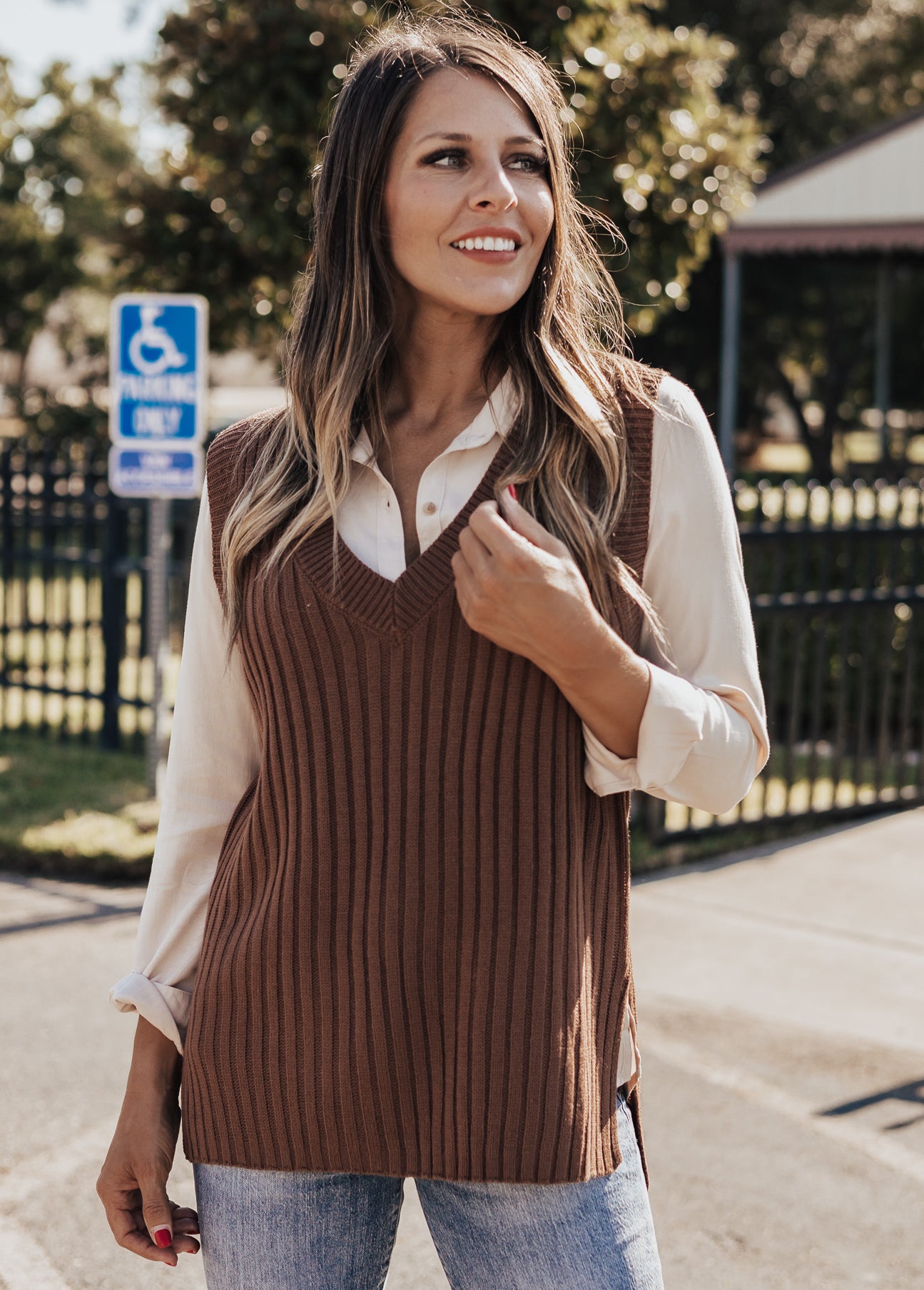 LARGE: Knit Sweater Vest *BROWN