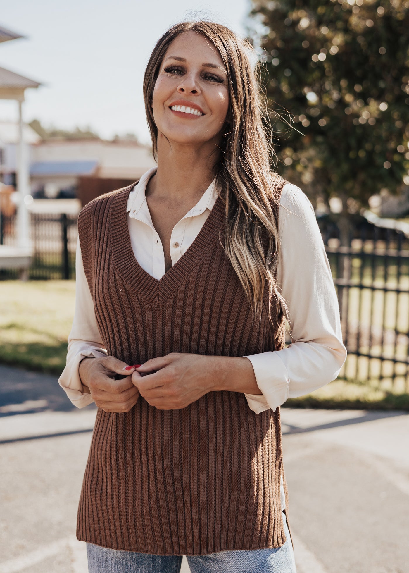 LARGE: Knit Sweater Vest *BROWN