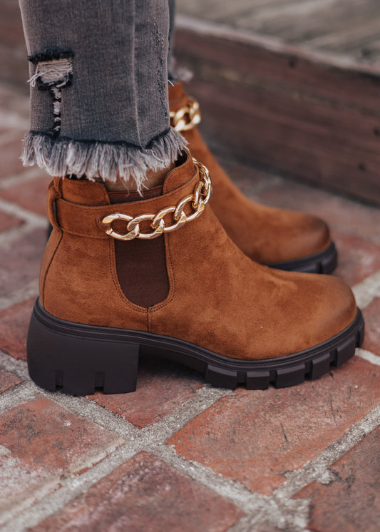 Camden Shoe (6-11) *WHISKEY