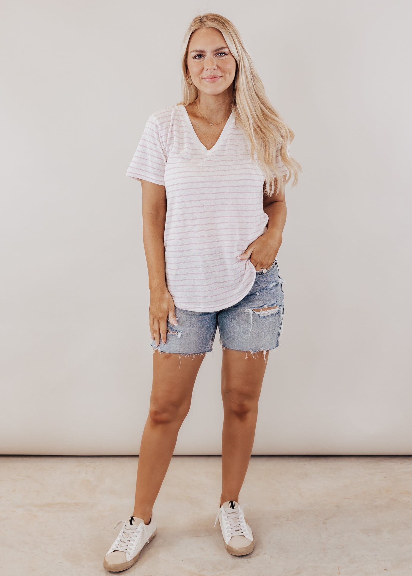 Delta Stripe Top *White/Purple Mauve