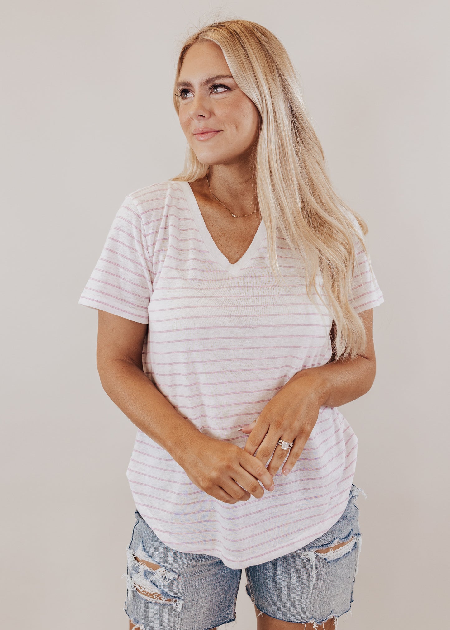 Delta Stripe Top *White/Purple Mauve