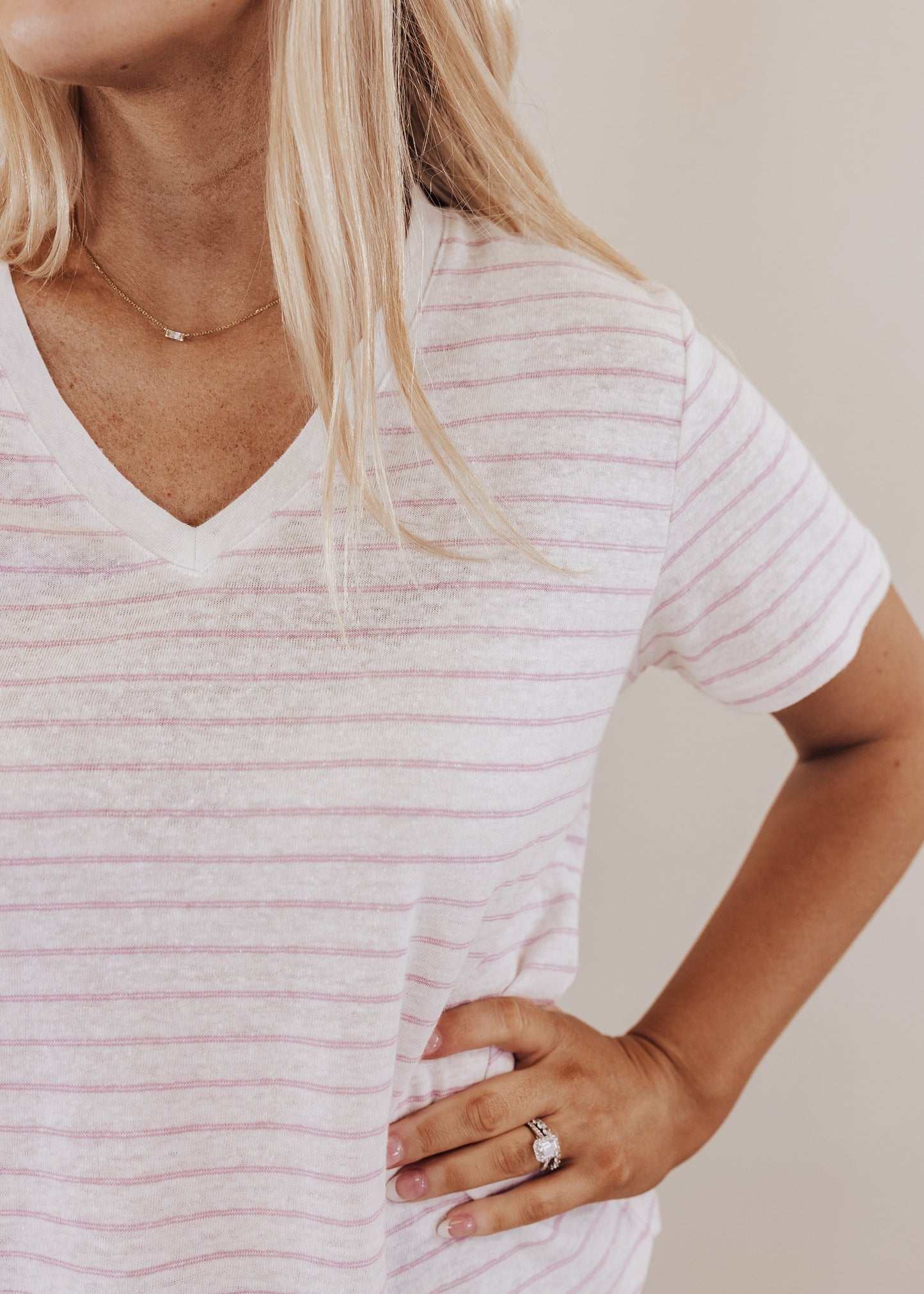 Delta Stripe Top *White/Purple Mauve
