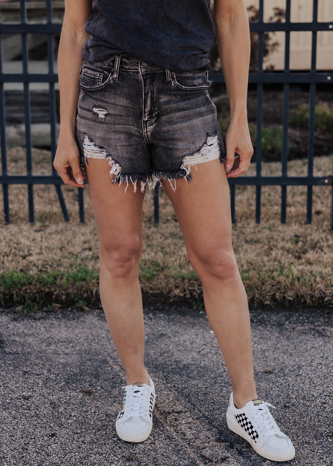 Lydia Risen Shorts (S-XL) *BLACK/DARK GREY WASH