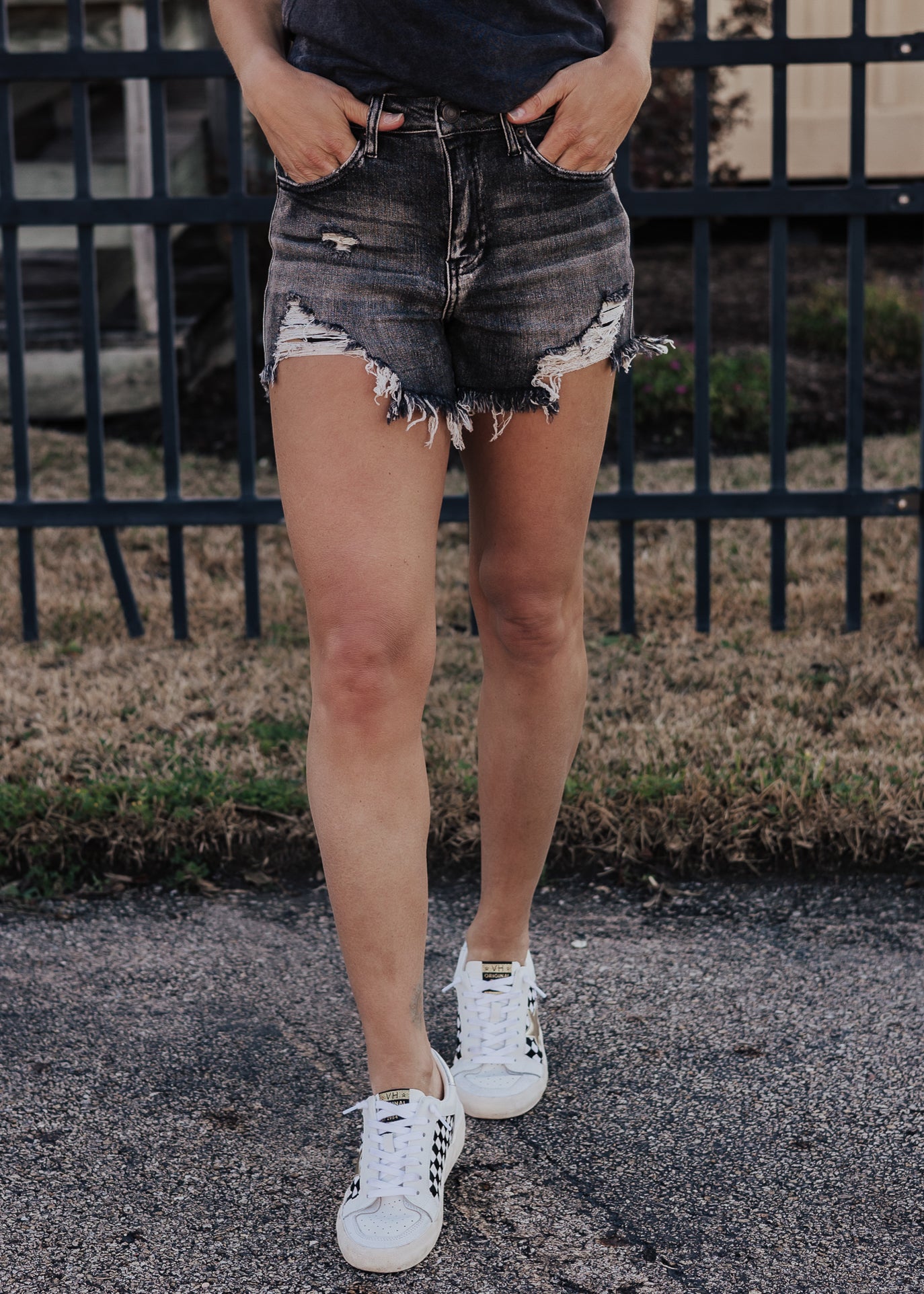 Lydia Risen Shorts (S-XL) *BLACK/DARK GREY WASH